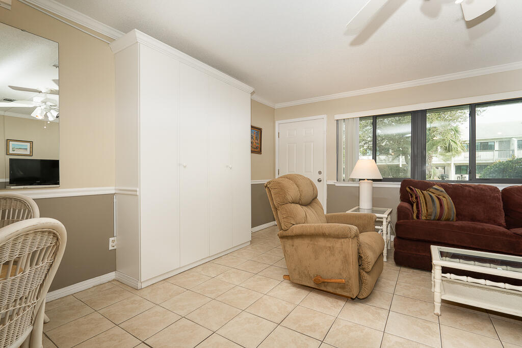 HIDDEN BEACH VILLAS CONDO - Residential