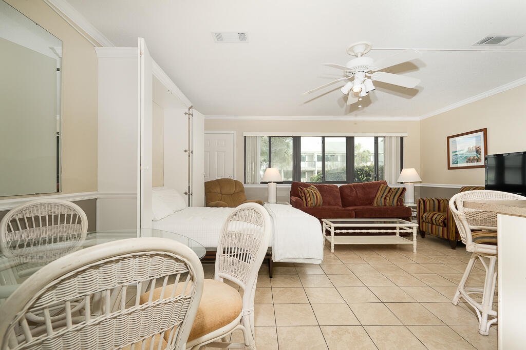 HIDDEN BEACH VILLAS CONDO - Residential