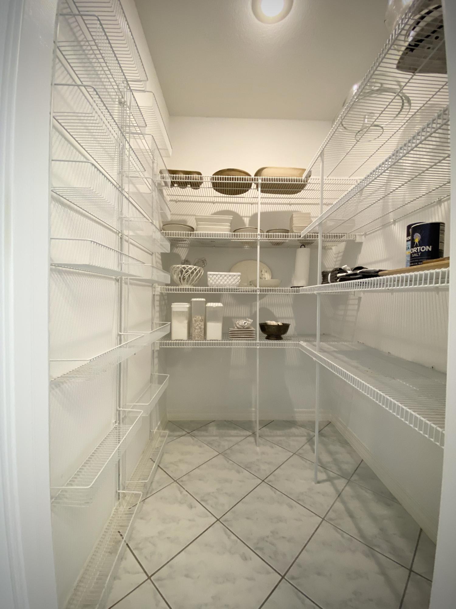 ROCKY BAYOU COUNTRY CLUB ESTATES 10 - Residential