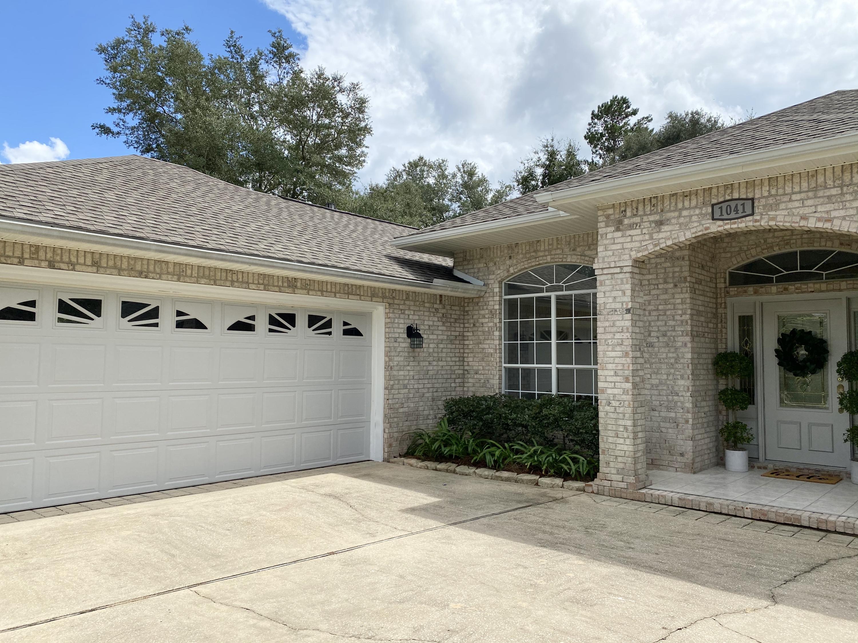 ROCKY BAYOU COUNTRY CLUB ESTATES 10 - Residential