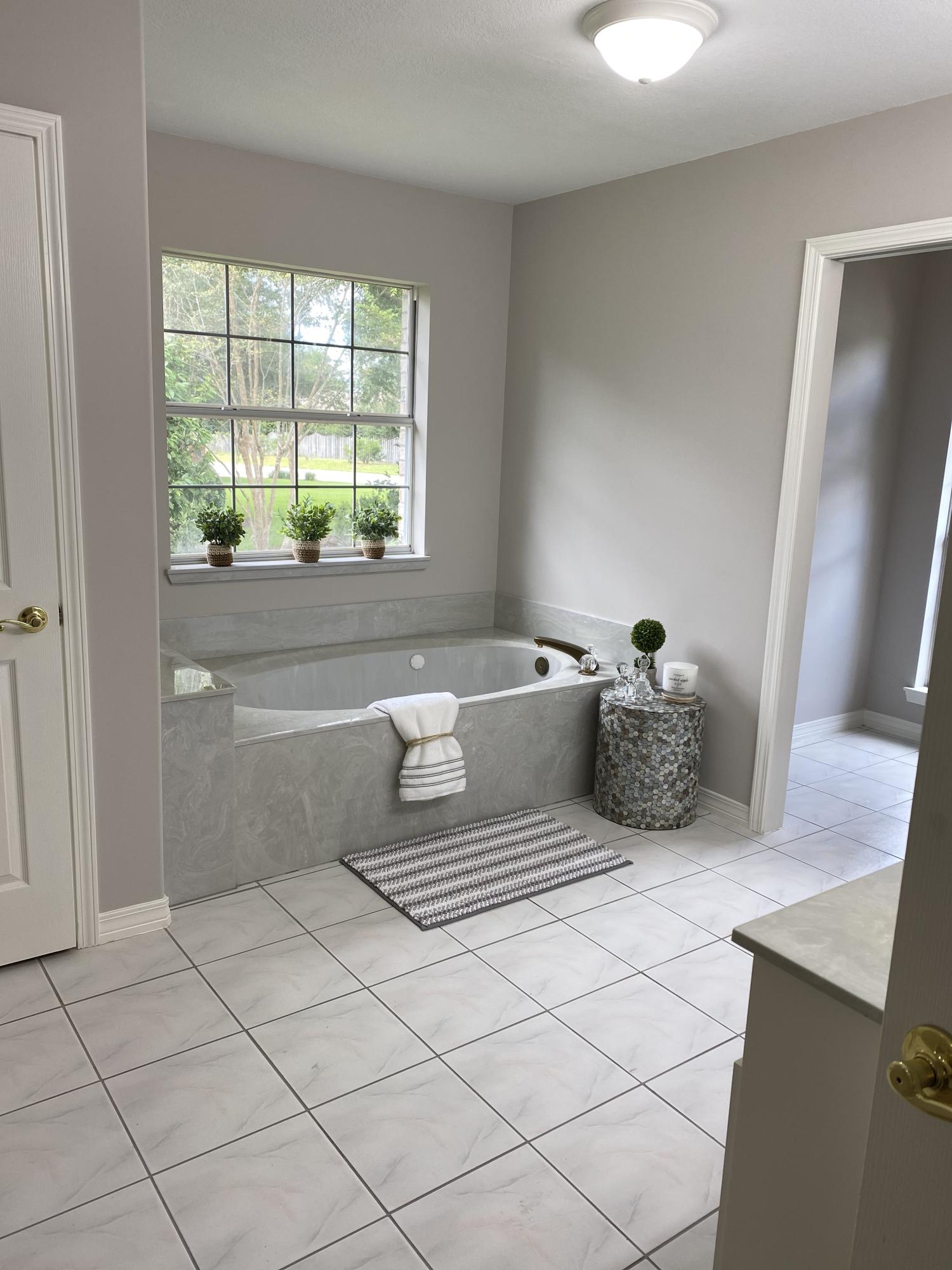 ROCKY BAYOU COUNTRY CLUB ESTATES 10 - Residential