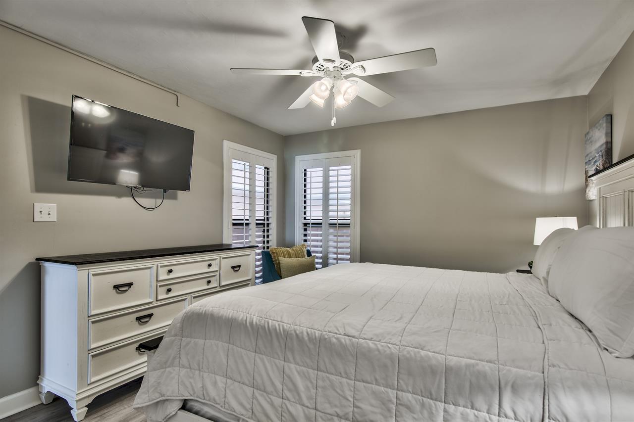 Jetty East Condominium - Residential