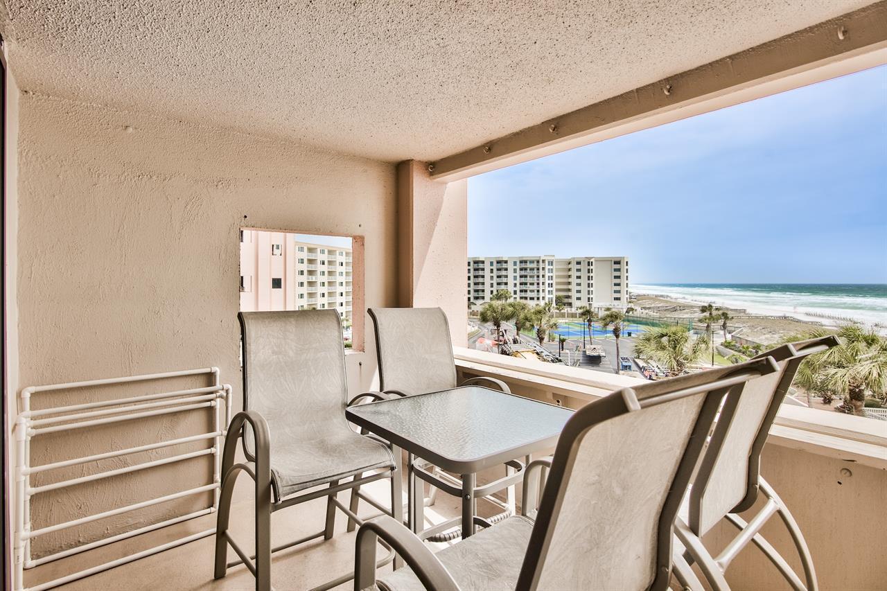 Jetty East Condominium - Residential