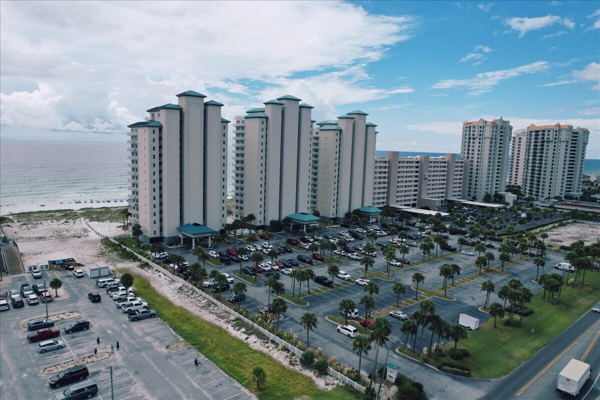 THE INN AT SUMMERWIND - Residential