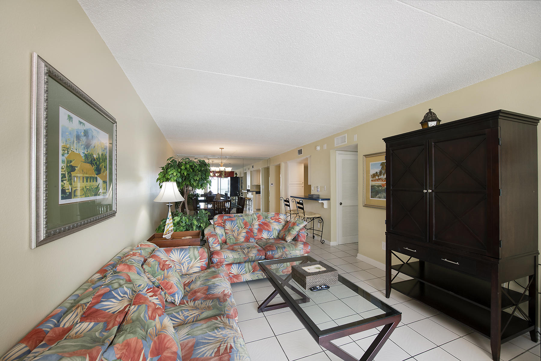 ISLAND ECHO CONDO - Residential