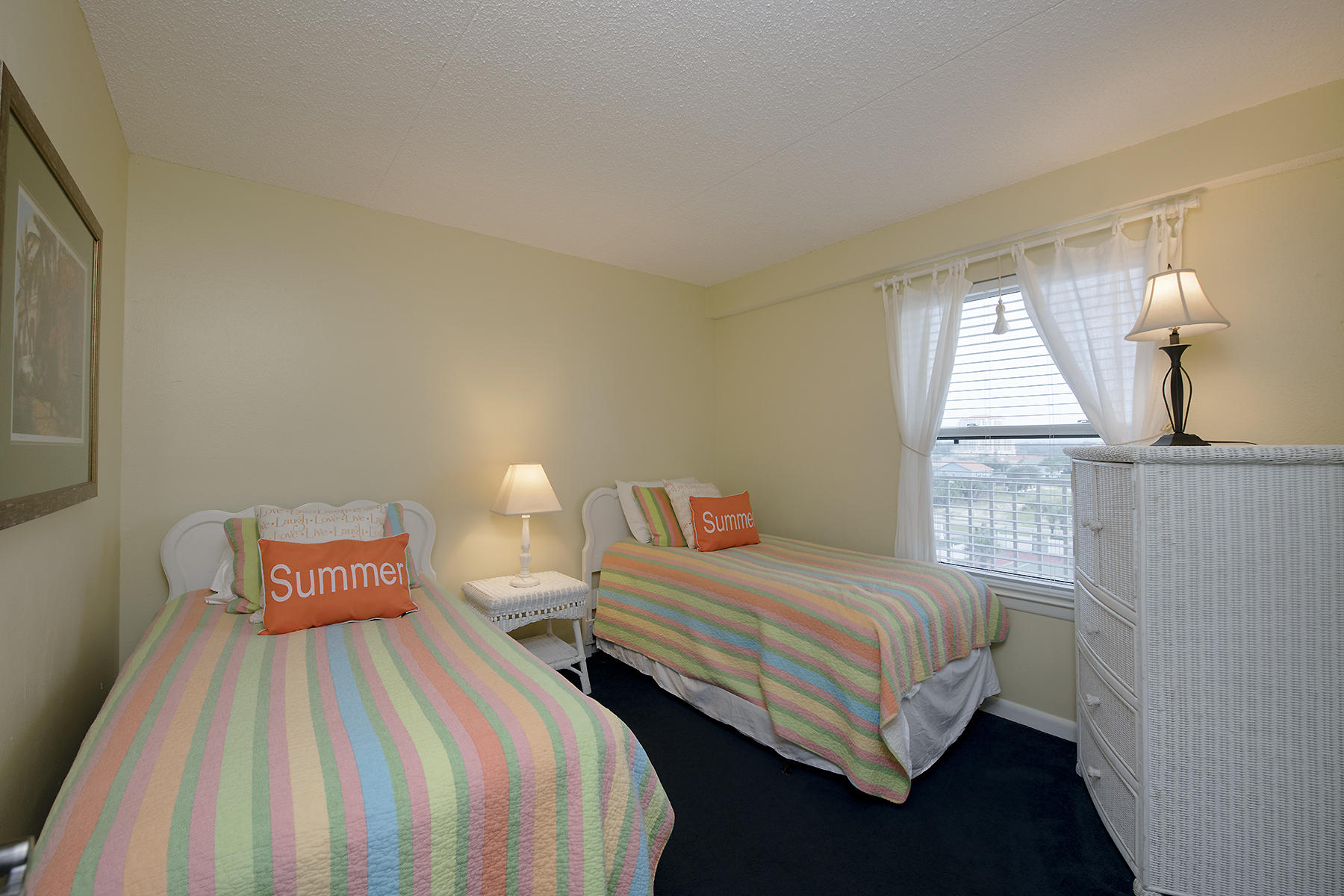 ISLAND ECHO CONDO - Residential