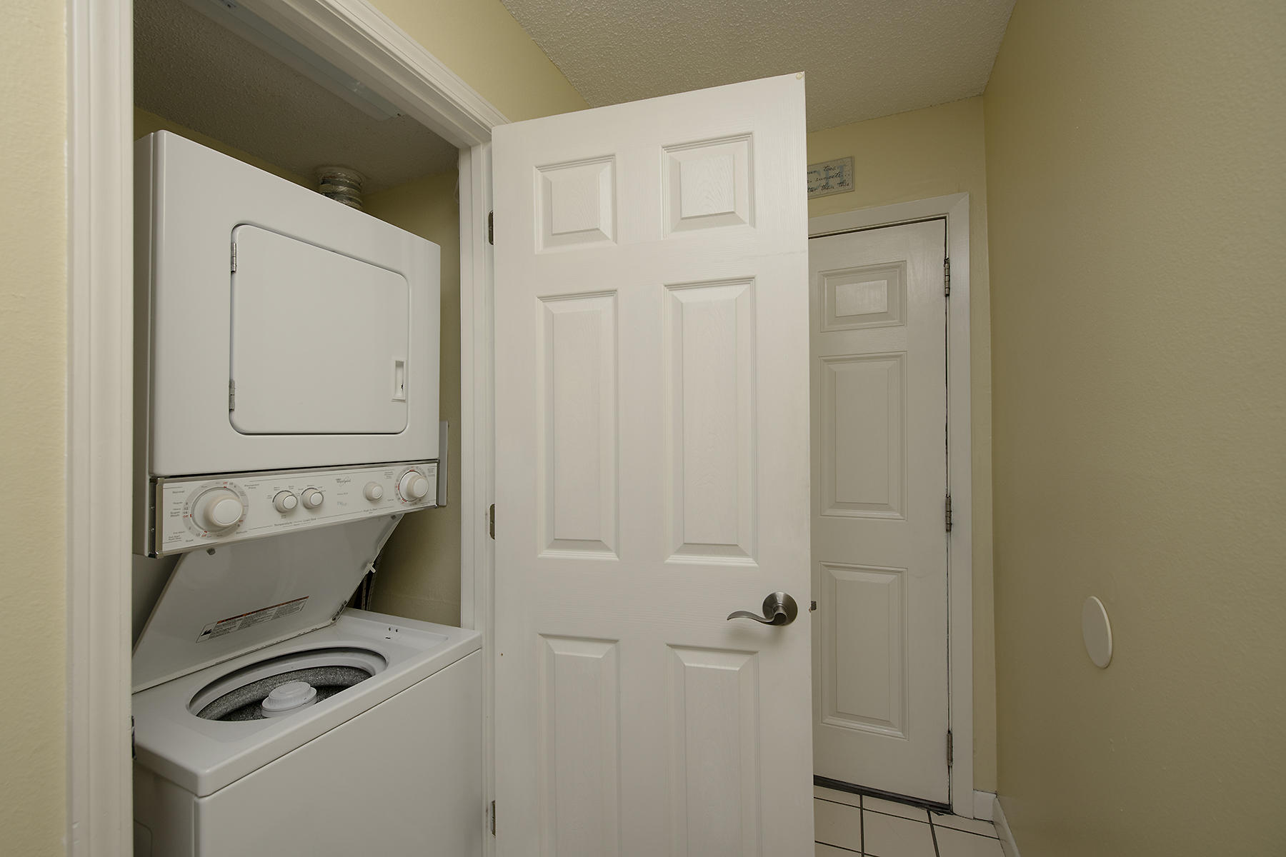 ISLAND ECHO CONDO - Residential