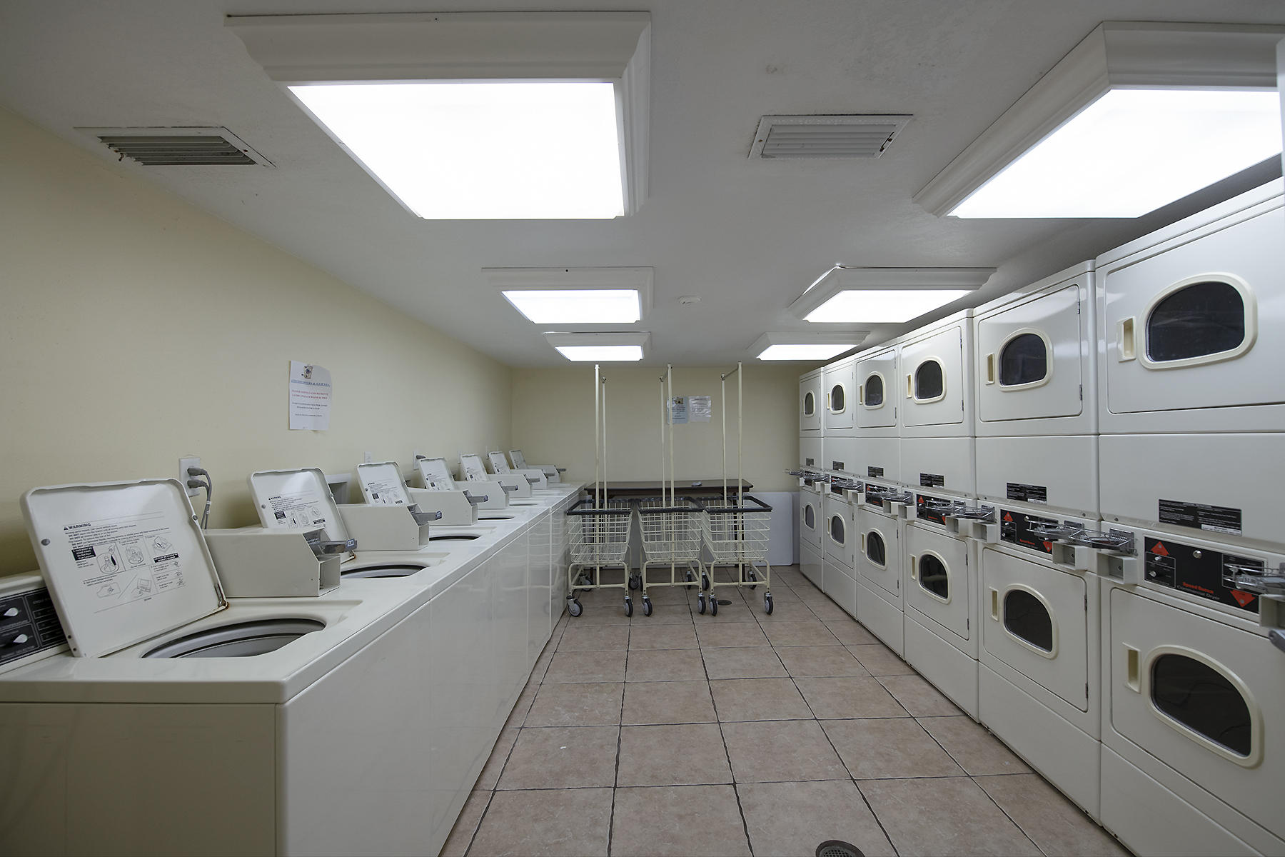 ISLAND ECHO CONDO - Residential