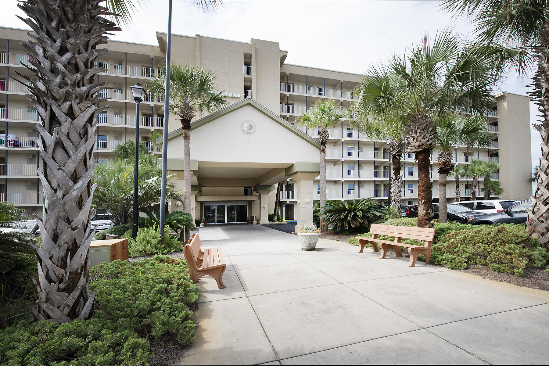 ISLAND ECHO CONDO - Residential