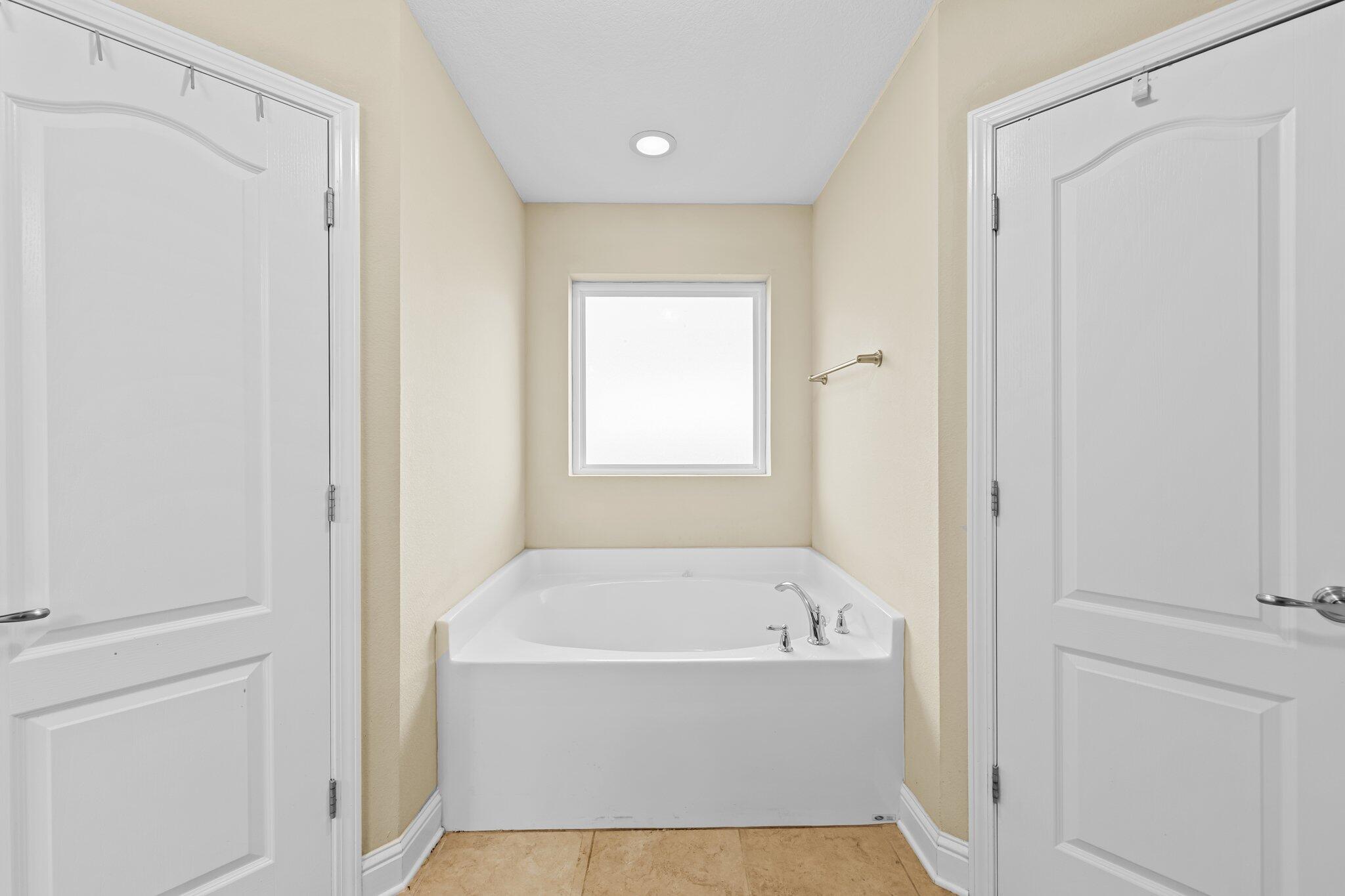 NAVARRE SECOND ADDITION - Residential