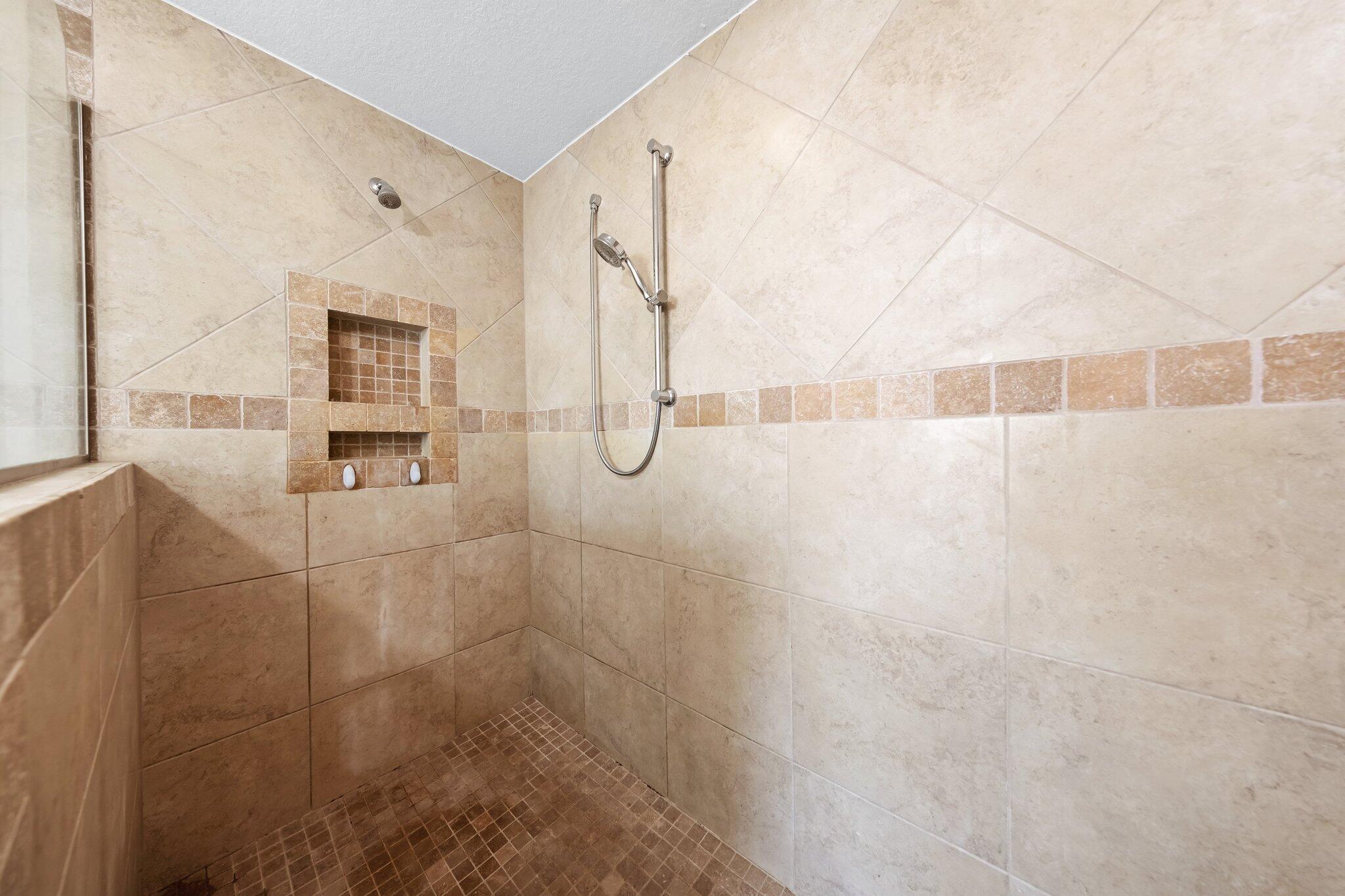 NAVARRE SECOND ADDITION - Residential