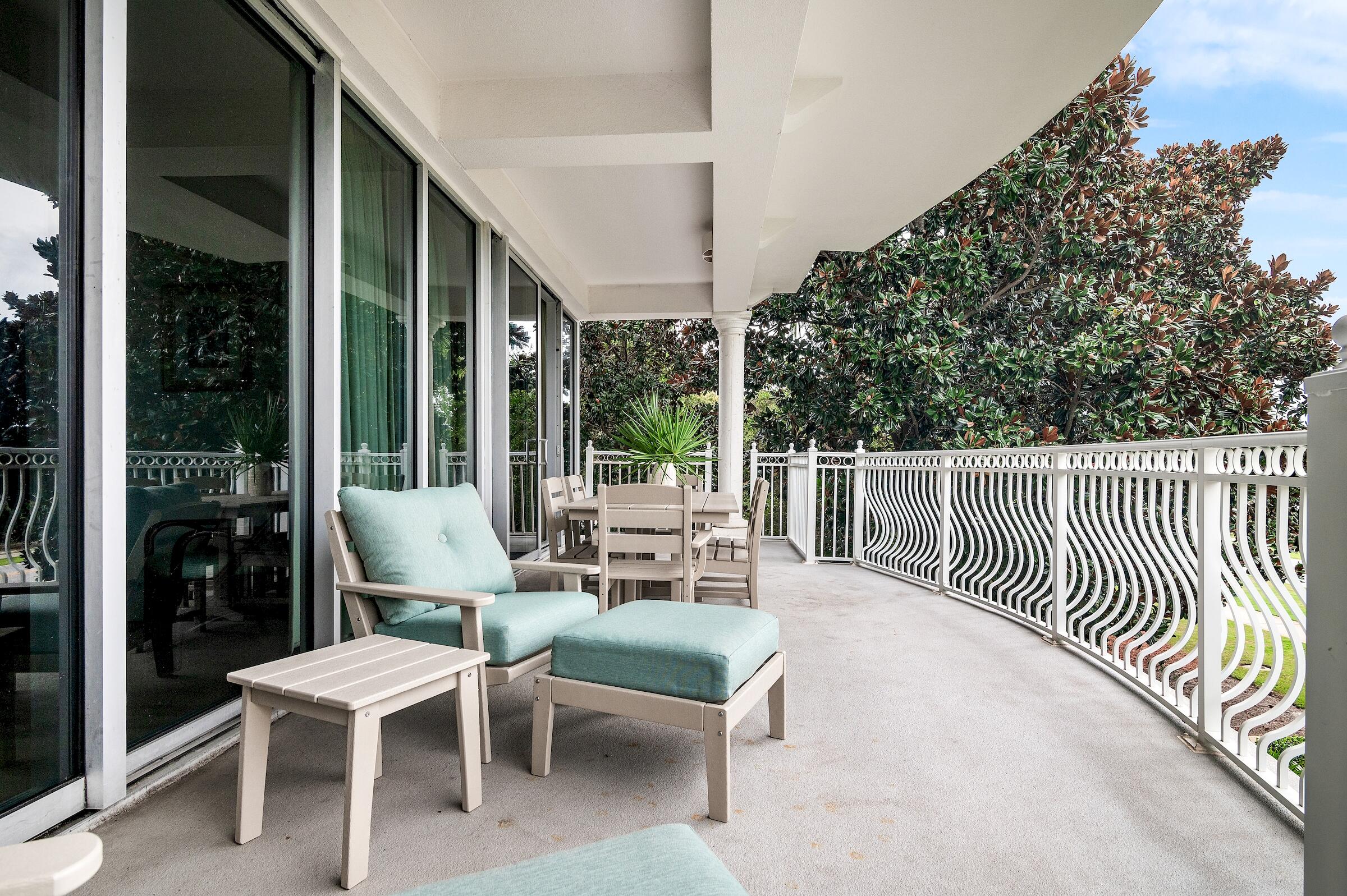 ALEXANDER AT PALM COURT - Residential