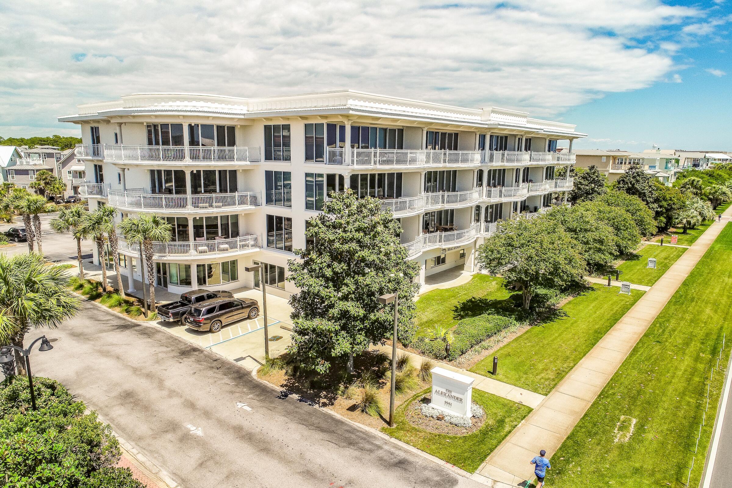 ALEXANDER AT PALM COURT - Residential