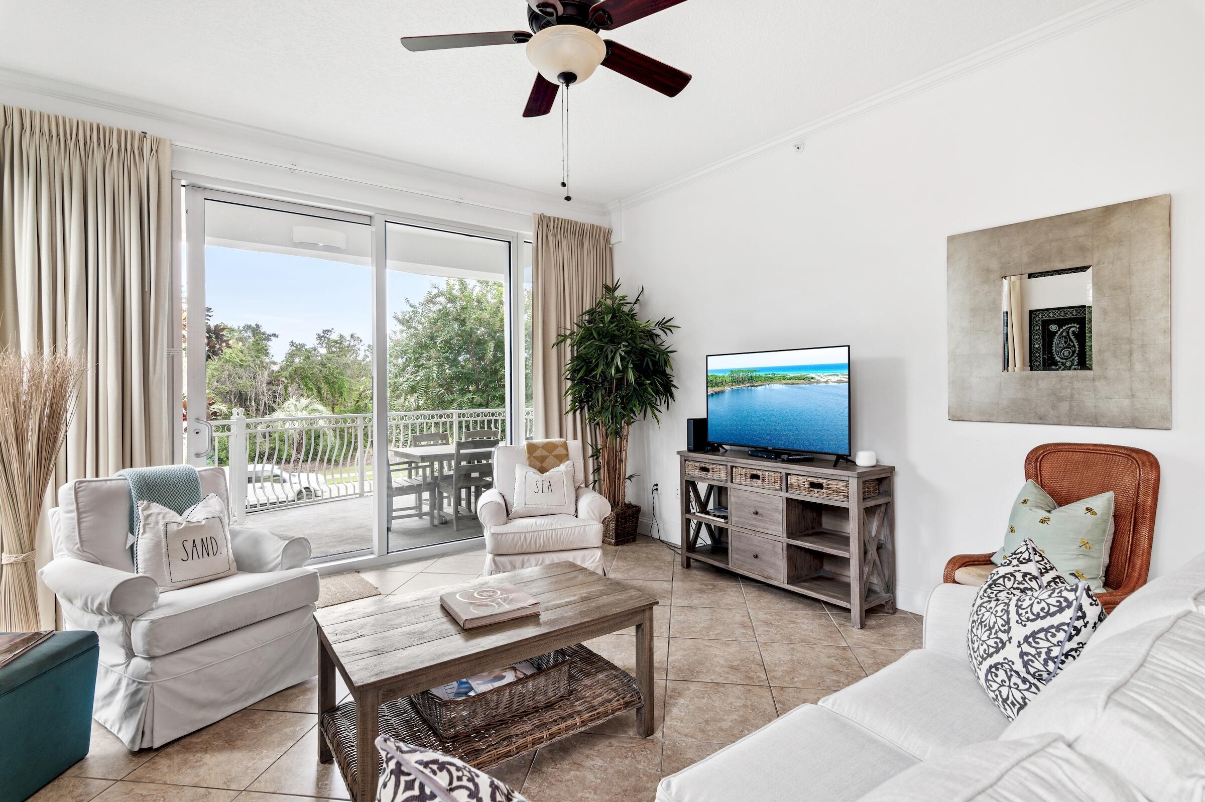 ALEXANDER AT PALM COURT - Residential