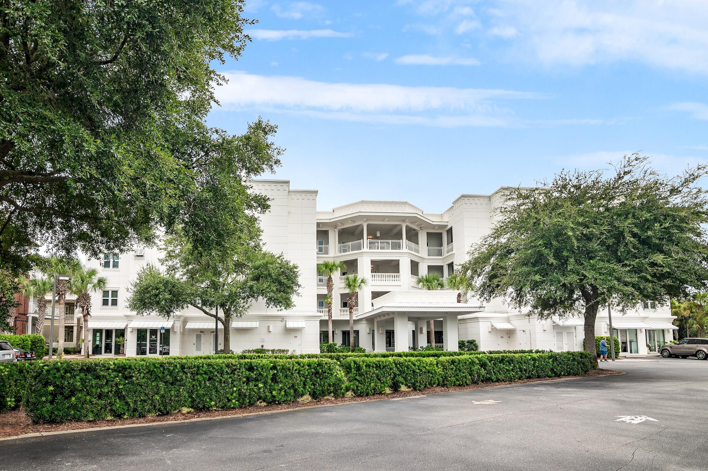 ALEXANDER AT PALM COURT - Residential