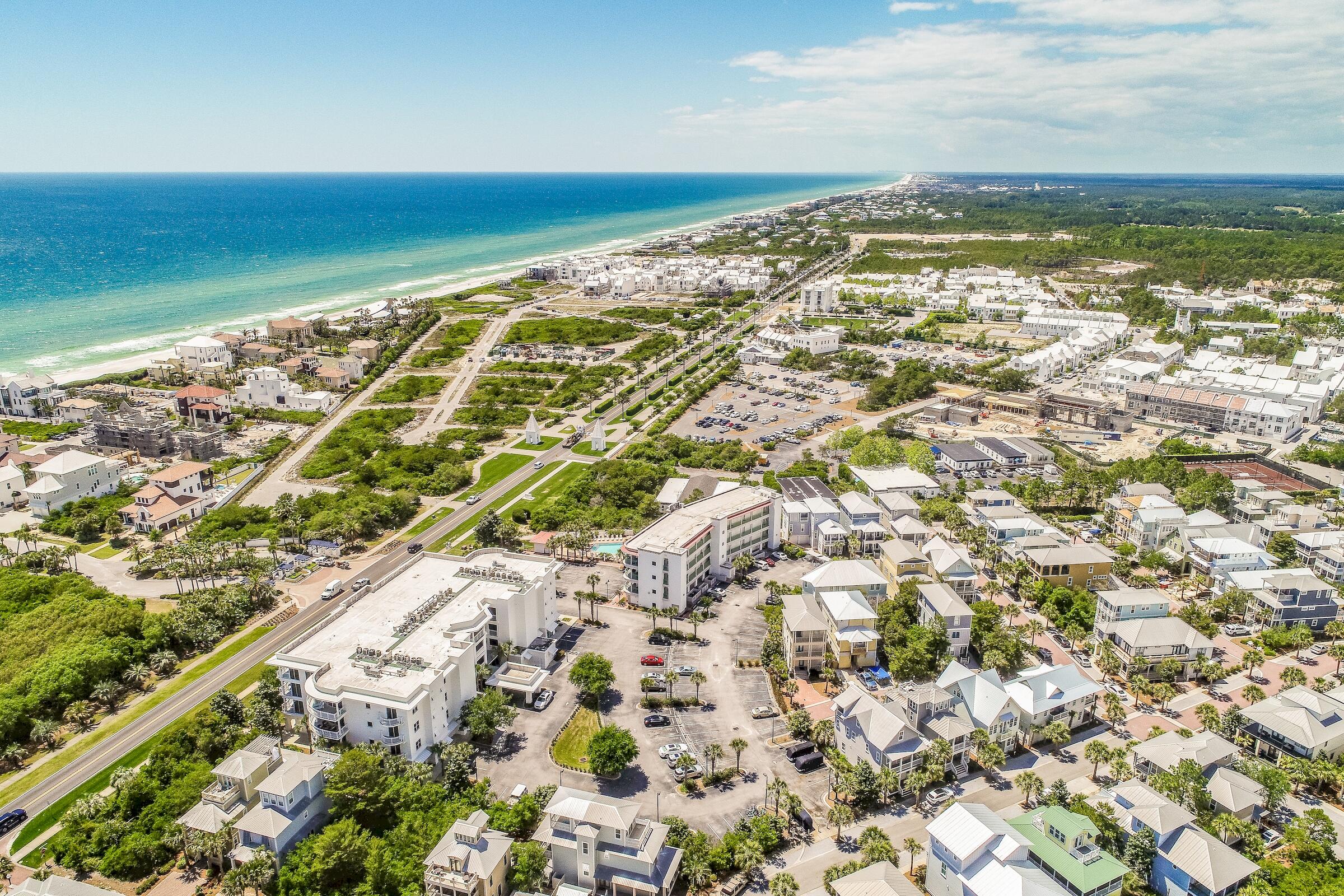ALEXANDER AT PALM COURT - Residential