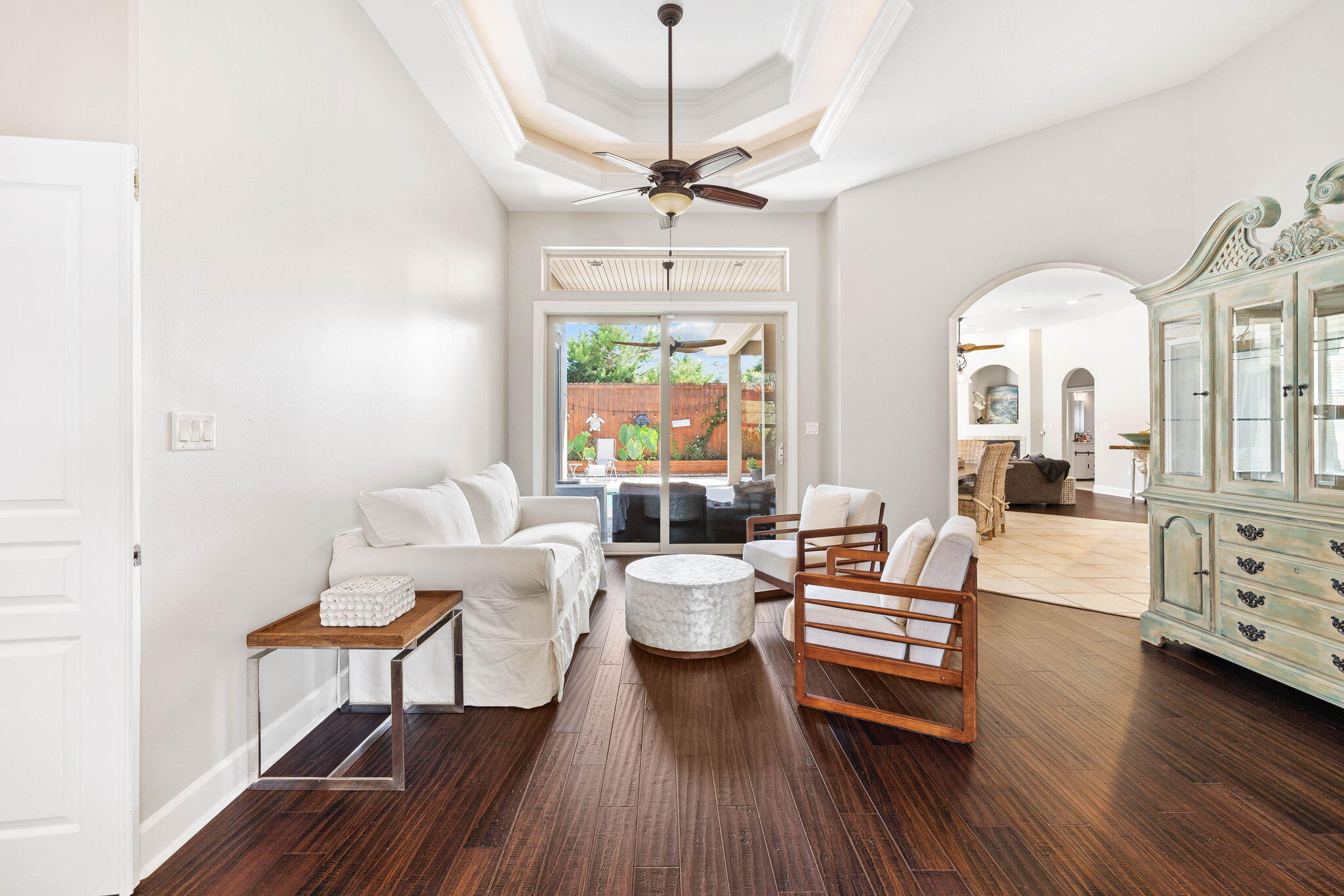 CHARDONNAY ESTATES - Residential