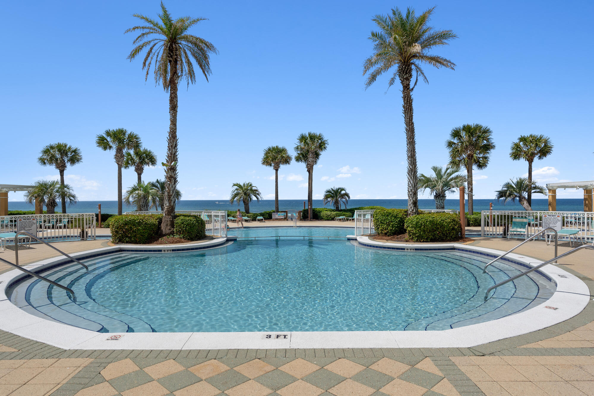 En Soleil - Residential