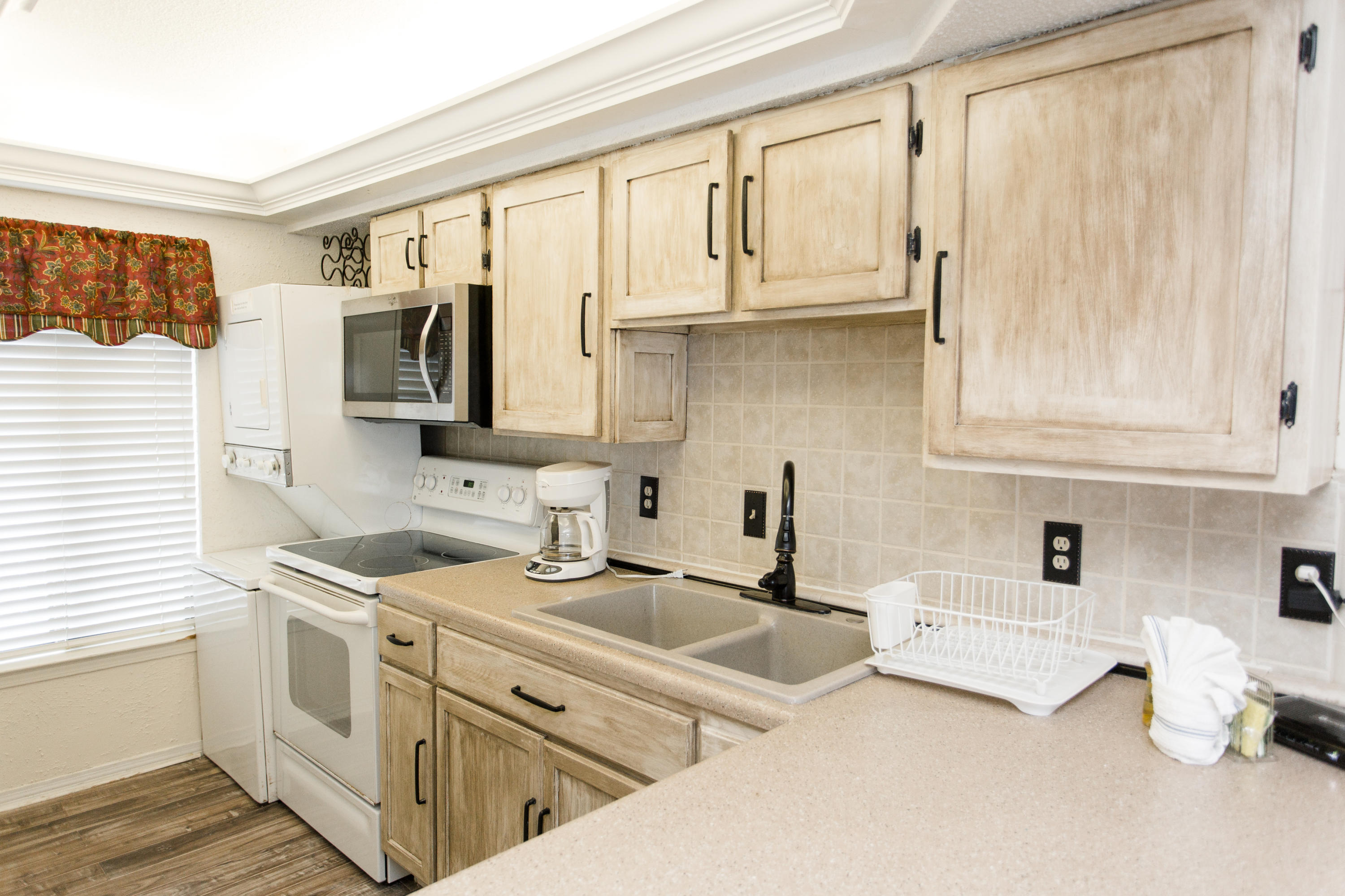 BEACHFRONT 2 PH 1 - Residential