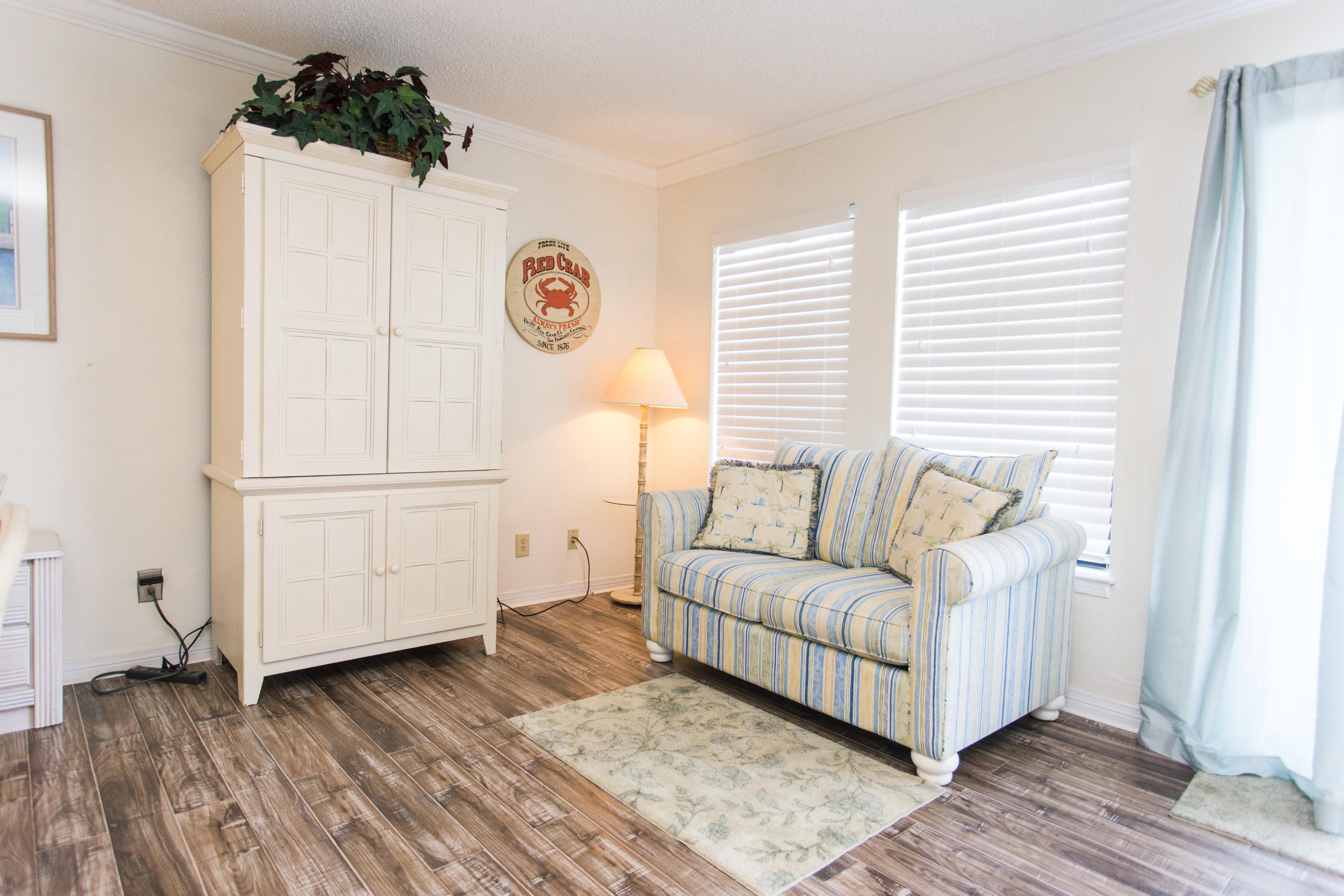 BEACHFRONT 2 PH 1 - Residential