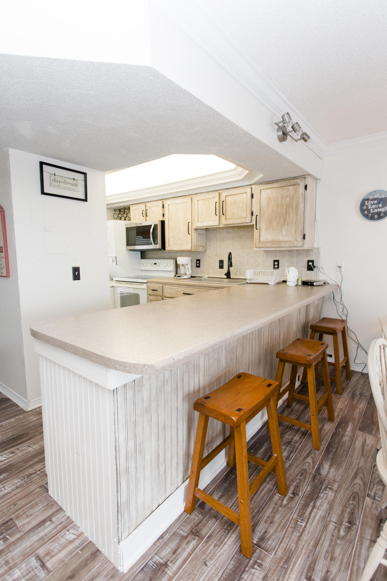 BEACHFRONT 2 PH 1 - Residential