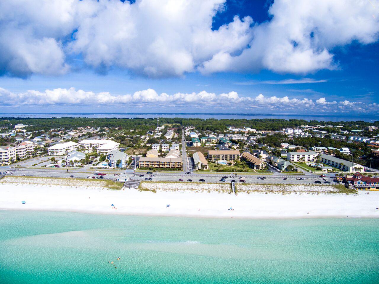 DRIFTWOOD DRIVE TOWNHOMES - Residential