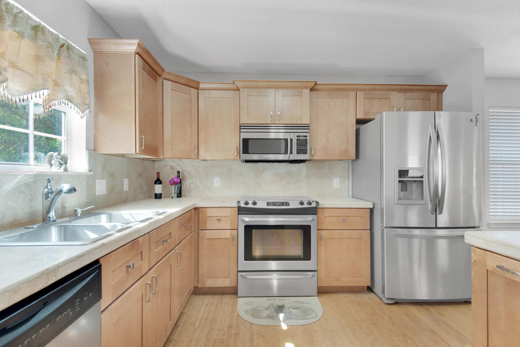 WHITE POINT VILLAGE S/D - Residential