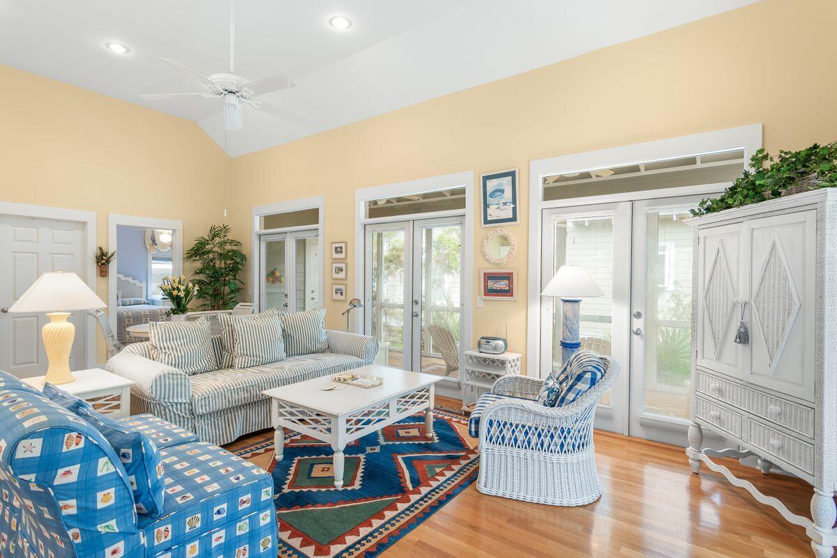 GROVE BY THE SEA - Residential