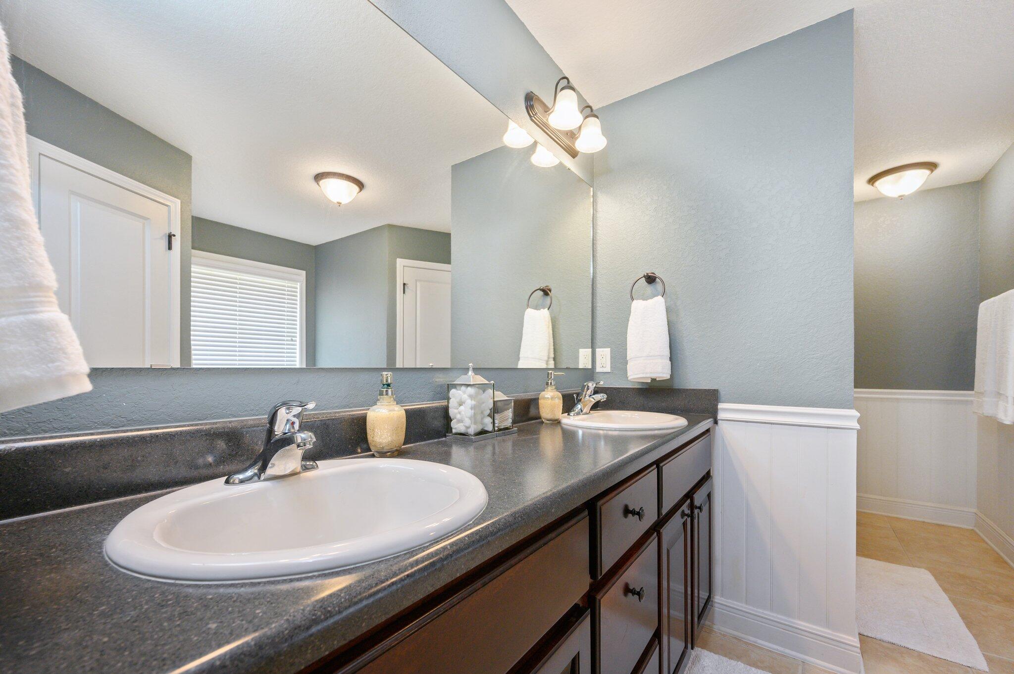 CARDINAL ESTATES - Residential