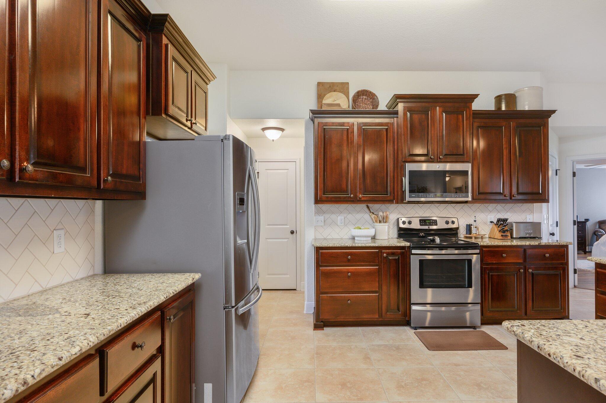 CARDINAL ESTATES - Residential