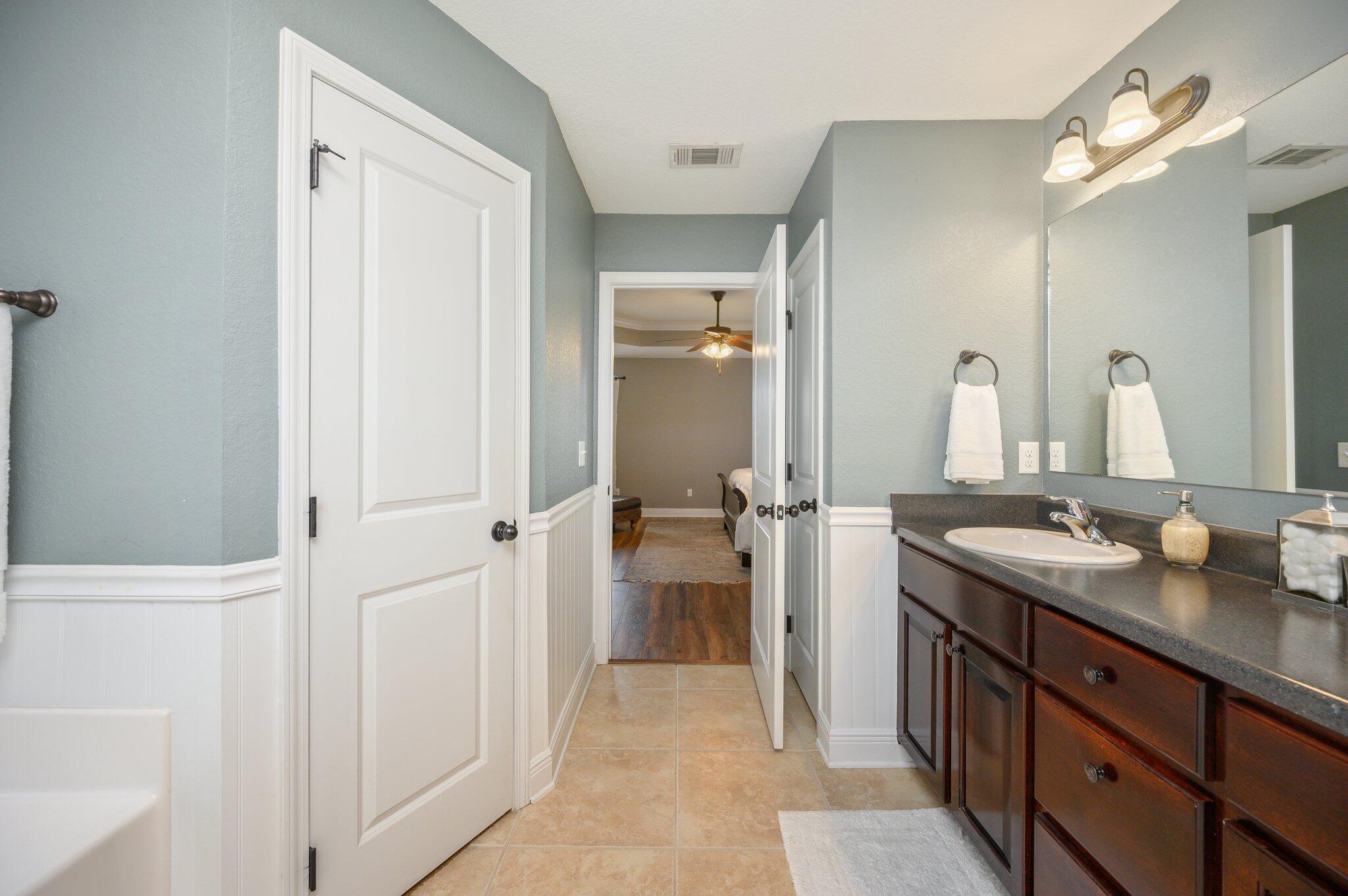 CARDINAL ESTATES - Residential