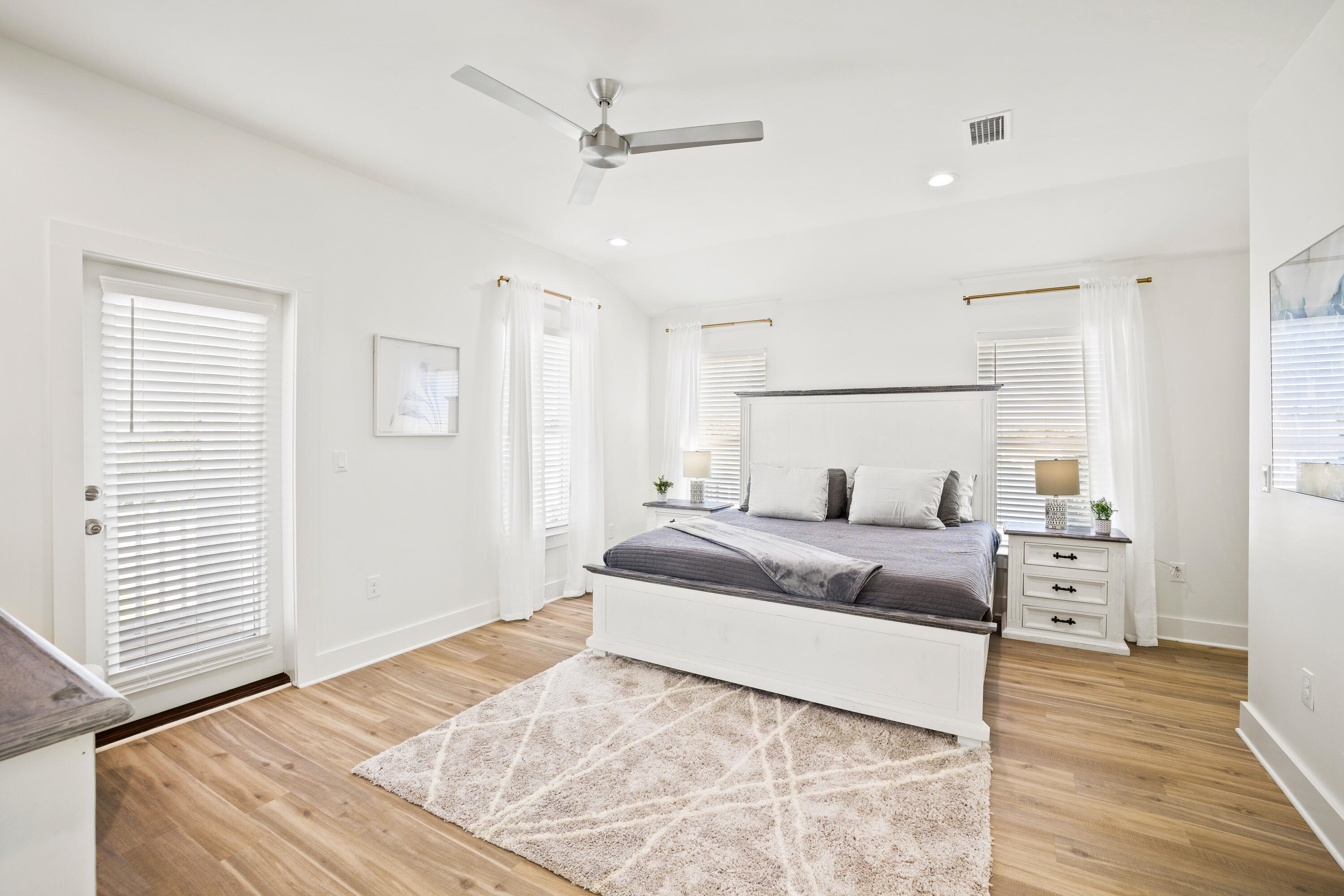 FRANGISTA BEACH 2ND ADDN - Residential