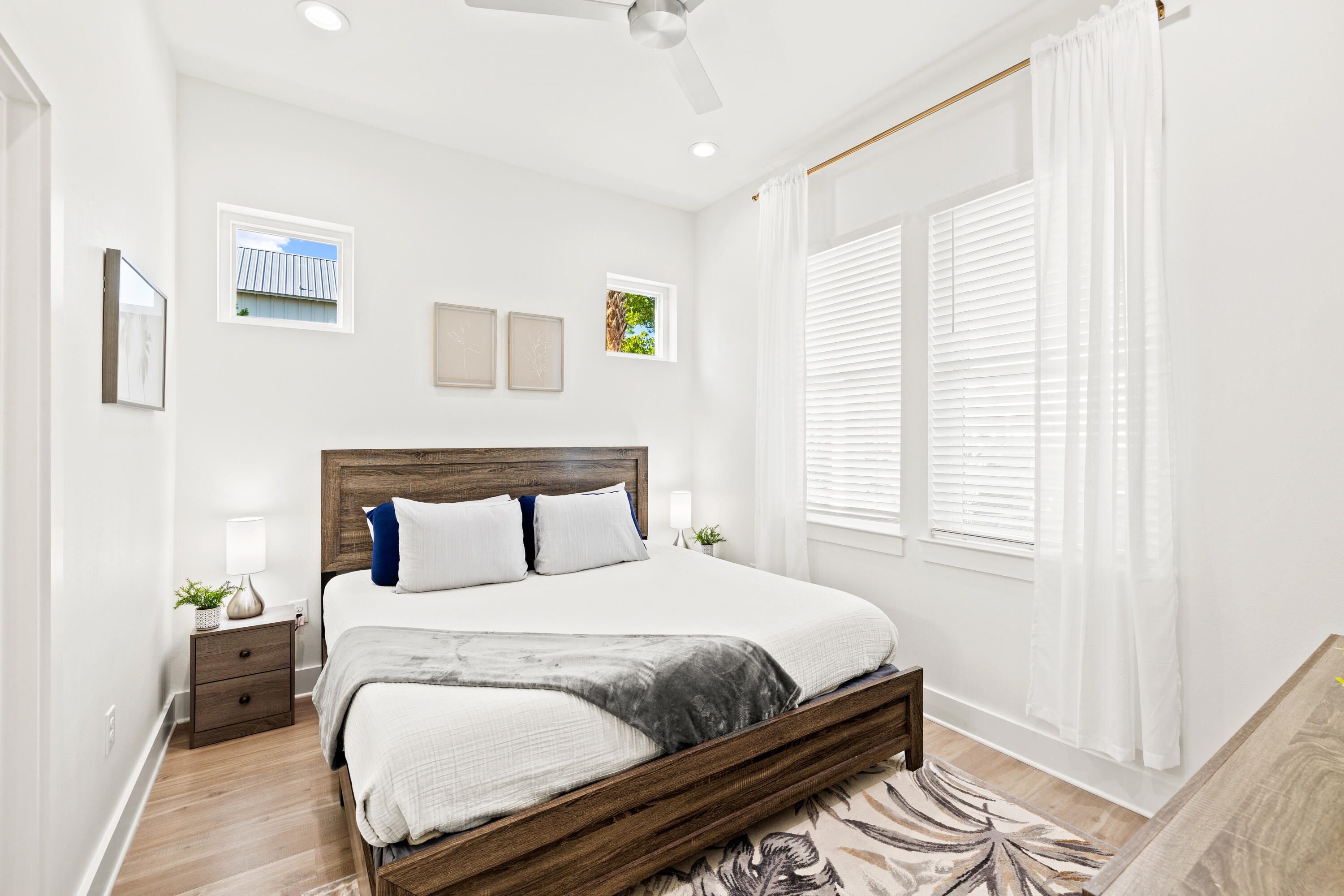 FRANGISTA BEACH 2ND ADDN - Residential