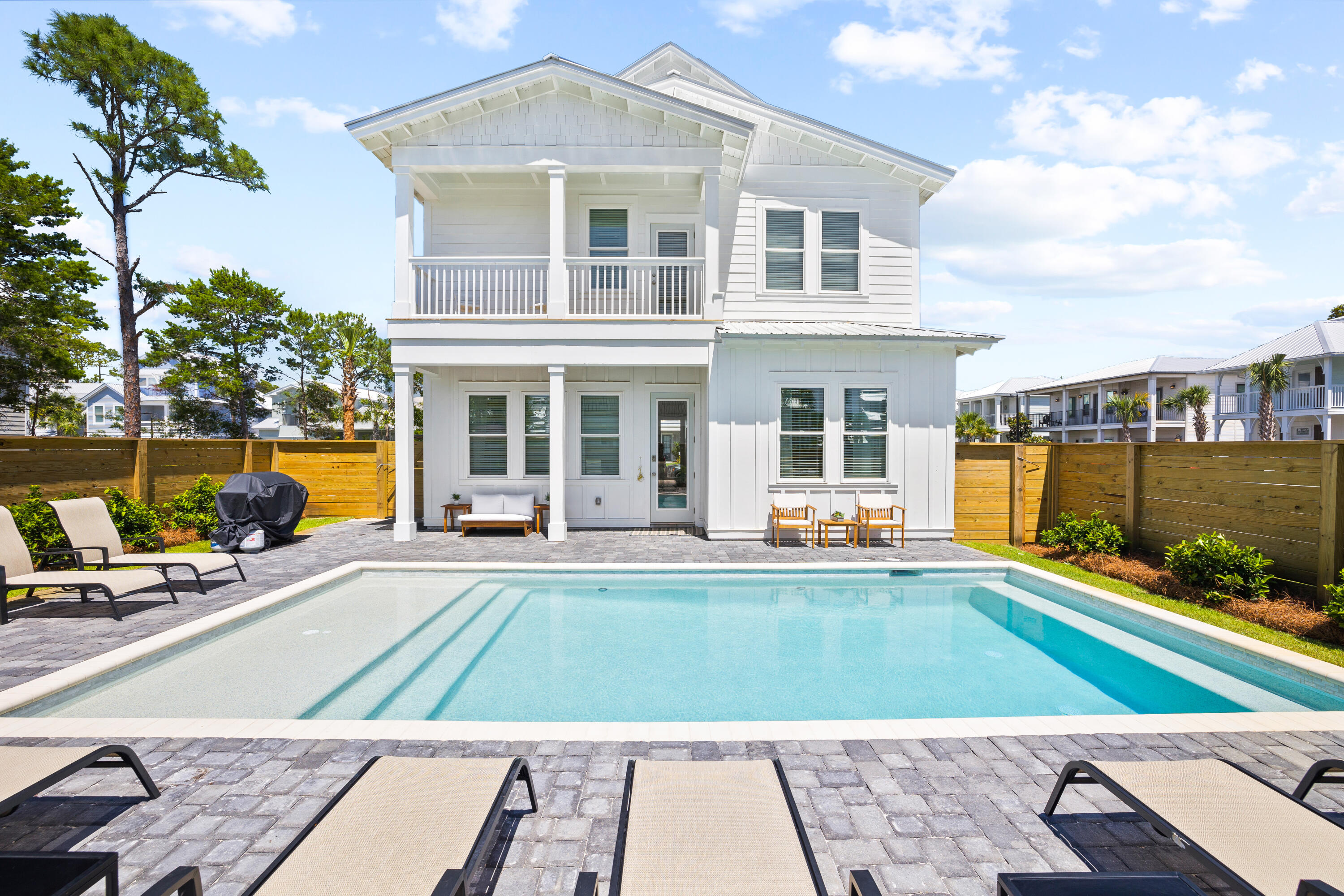 FRANGISTA BEACH 2ND ADDN - Residential