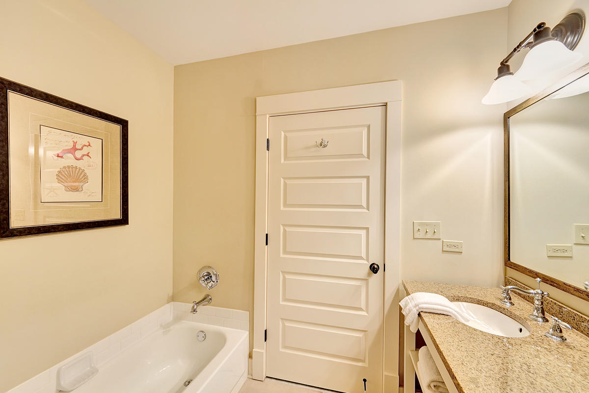 REDFISH VILLAGE - Residential