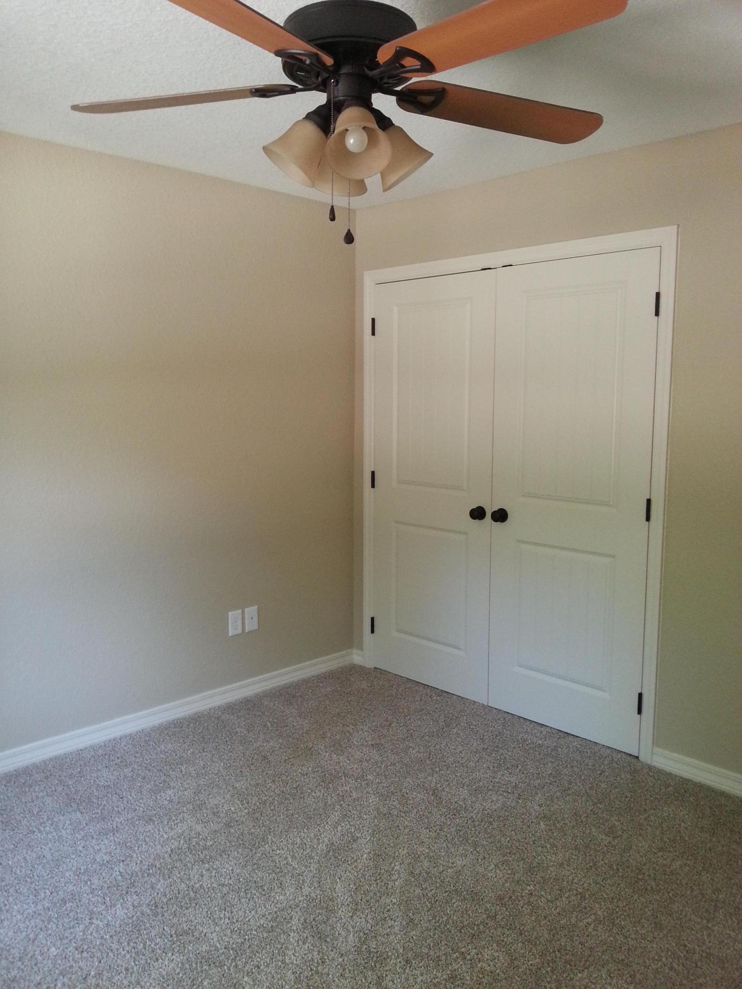 HUNTERS RIDGE - Residential