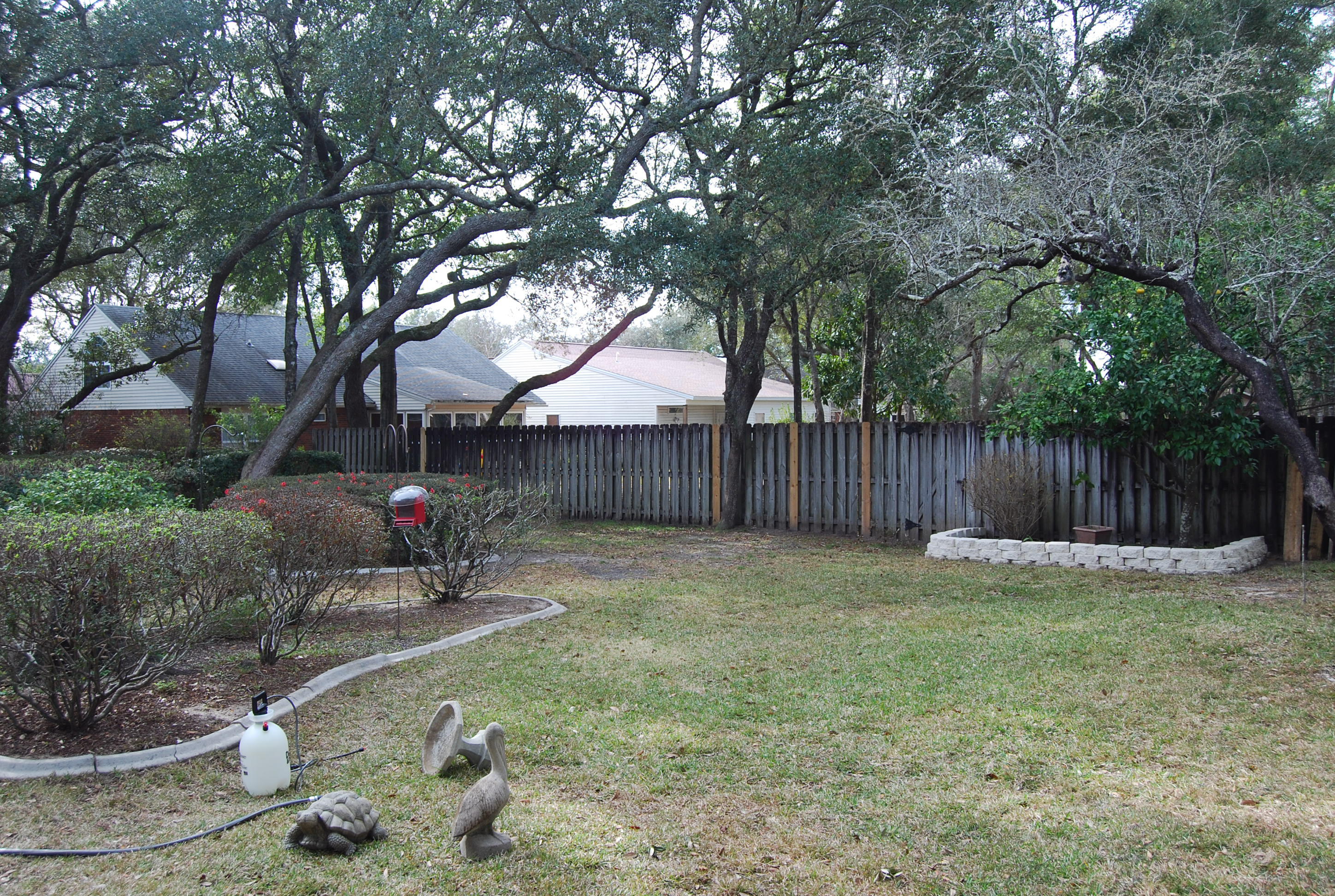 PARKWOOD LN BWB - Residential