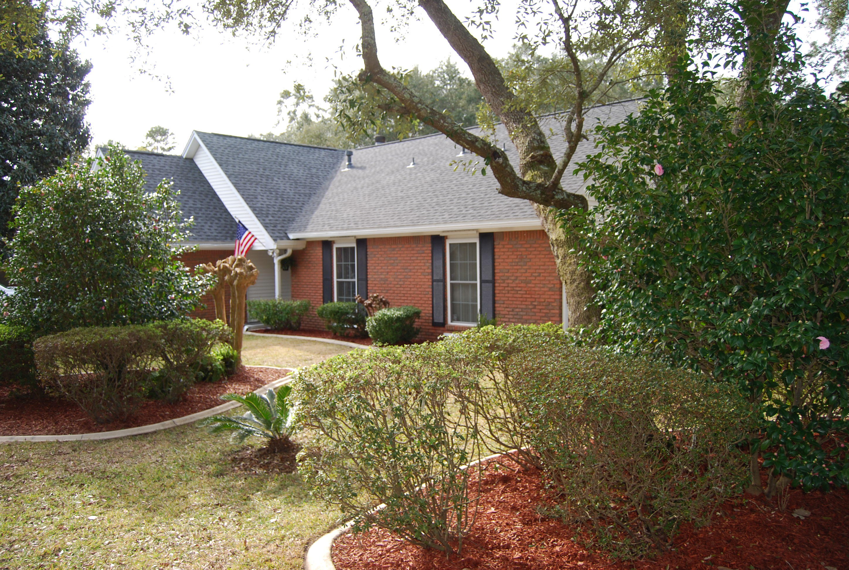 PARKWOOD LN BWB - Residential