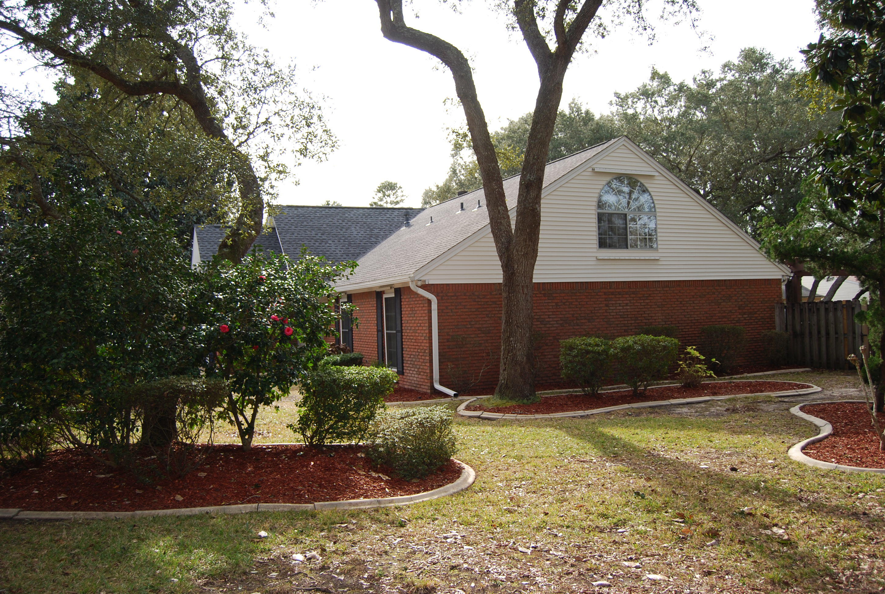 PARKWOOD LN BWB - Residential