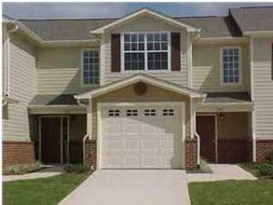 A 3 bd/2.5 ba townhome unit located convenient to the military bases and I-10. The community offers a swimming pool for resident's use. Please call for more info! No pets allowed.