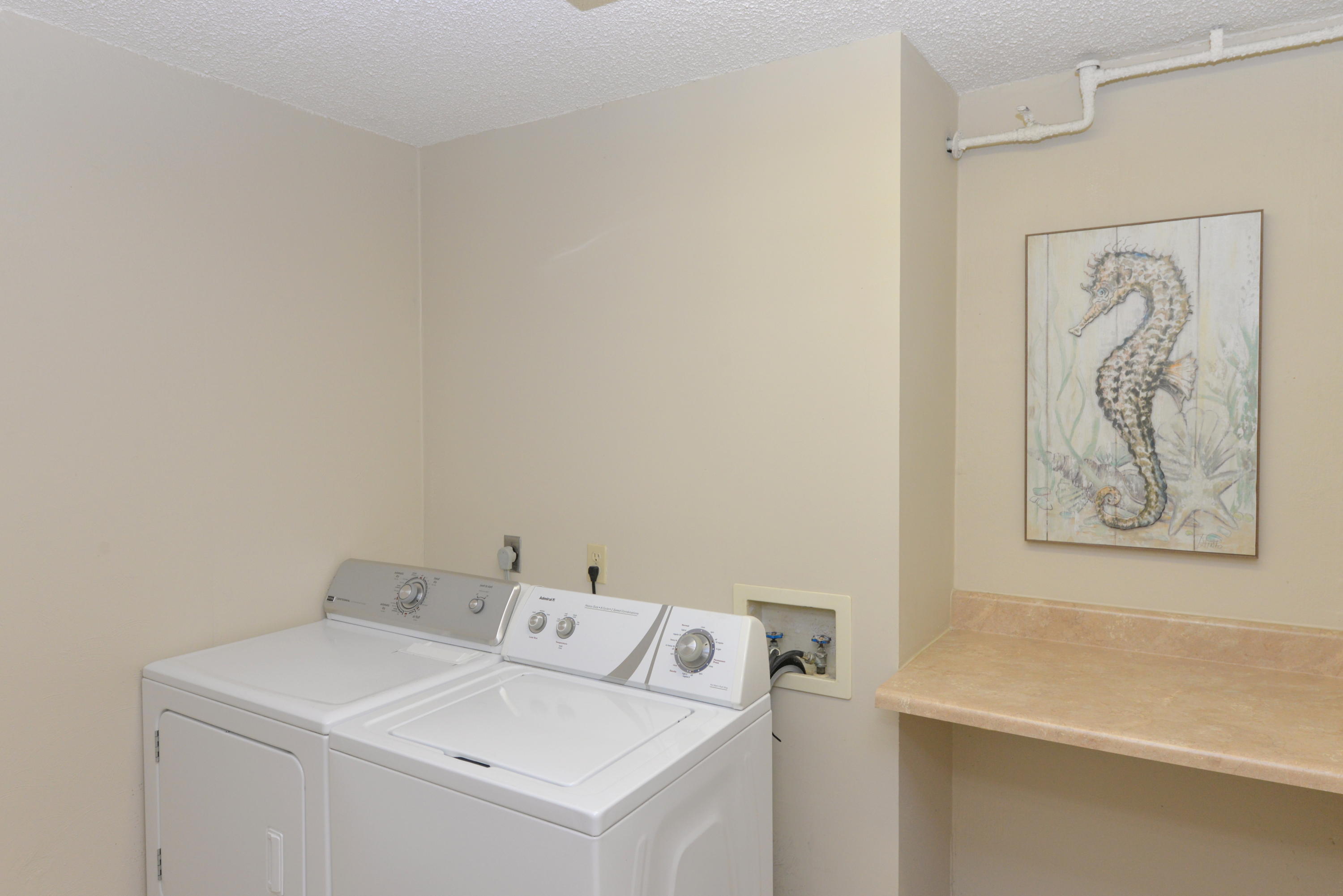 WATERVIEW TOWERS - Residential