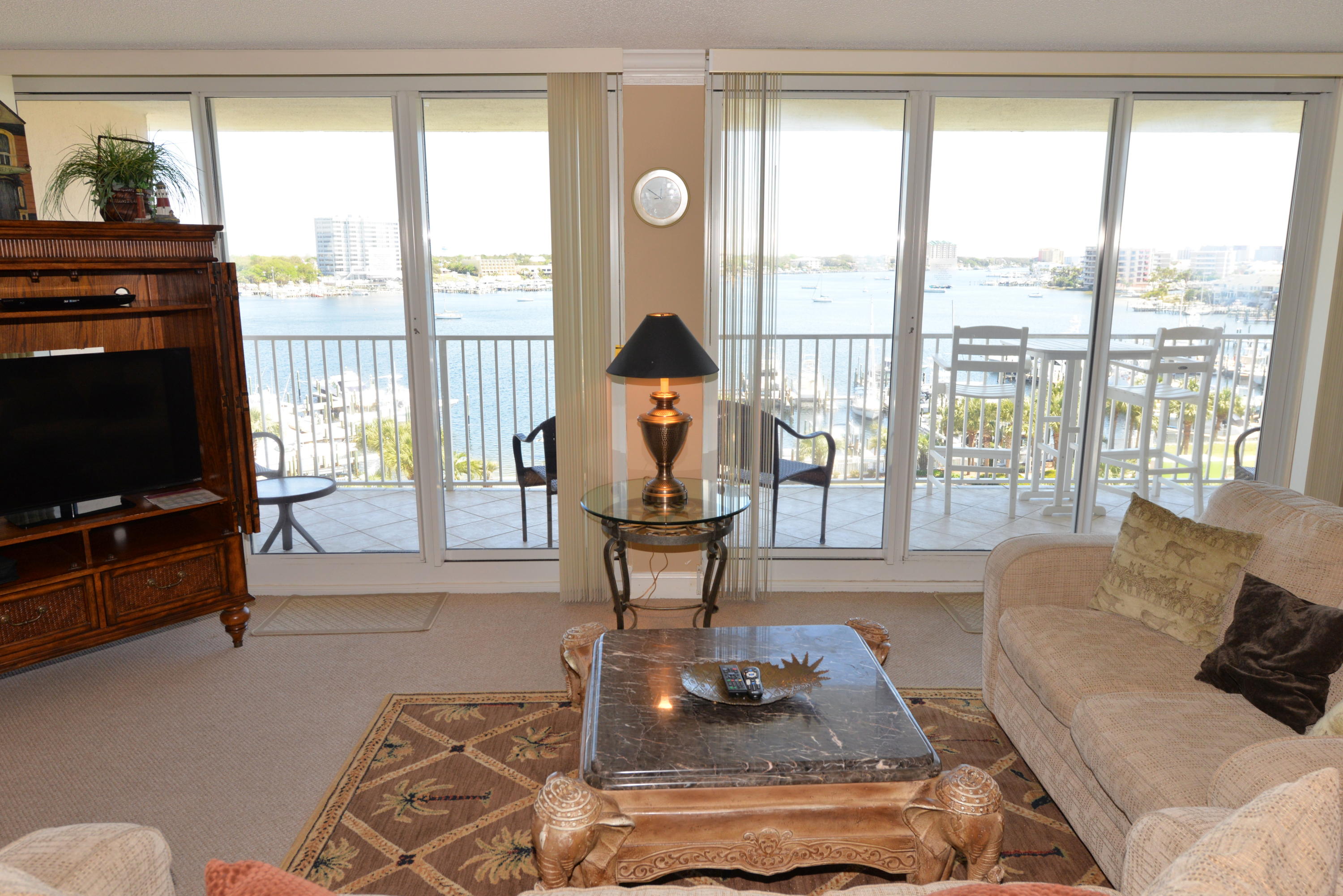 WATERVIEW TOWERS - Residential