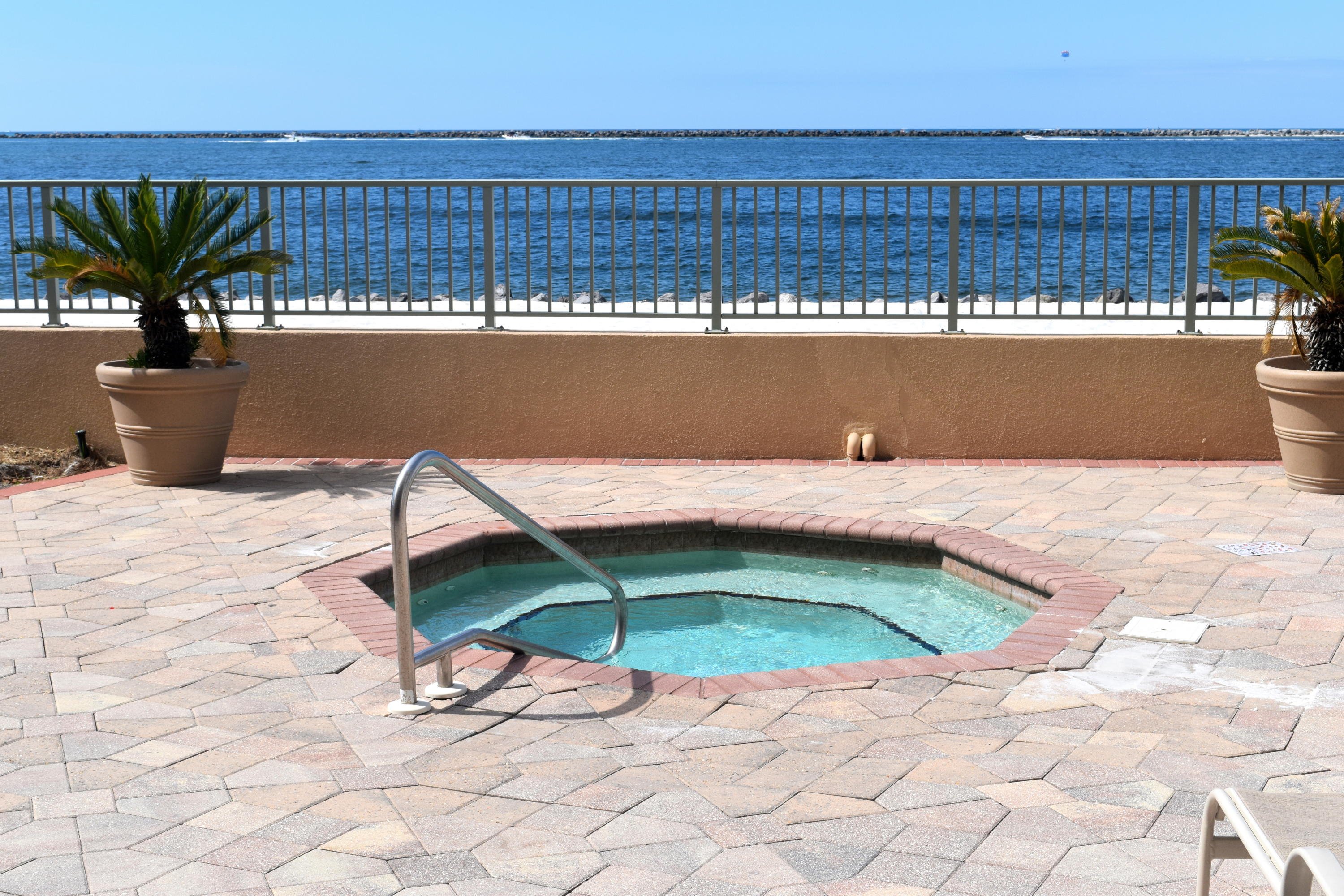 WATERVIEW TOWERS - Residential