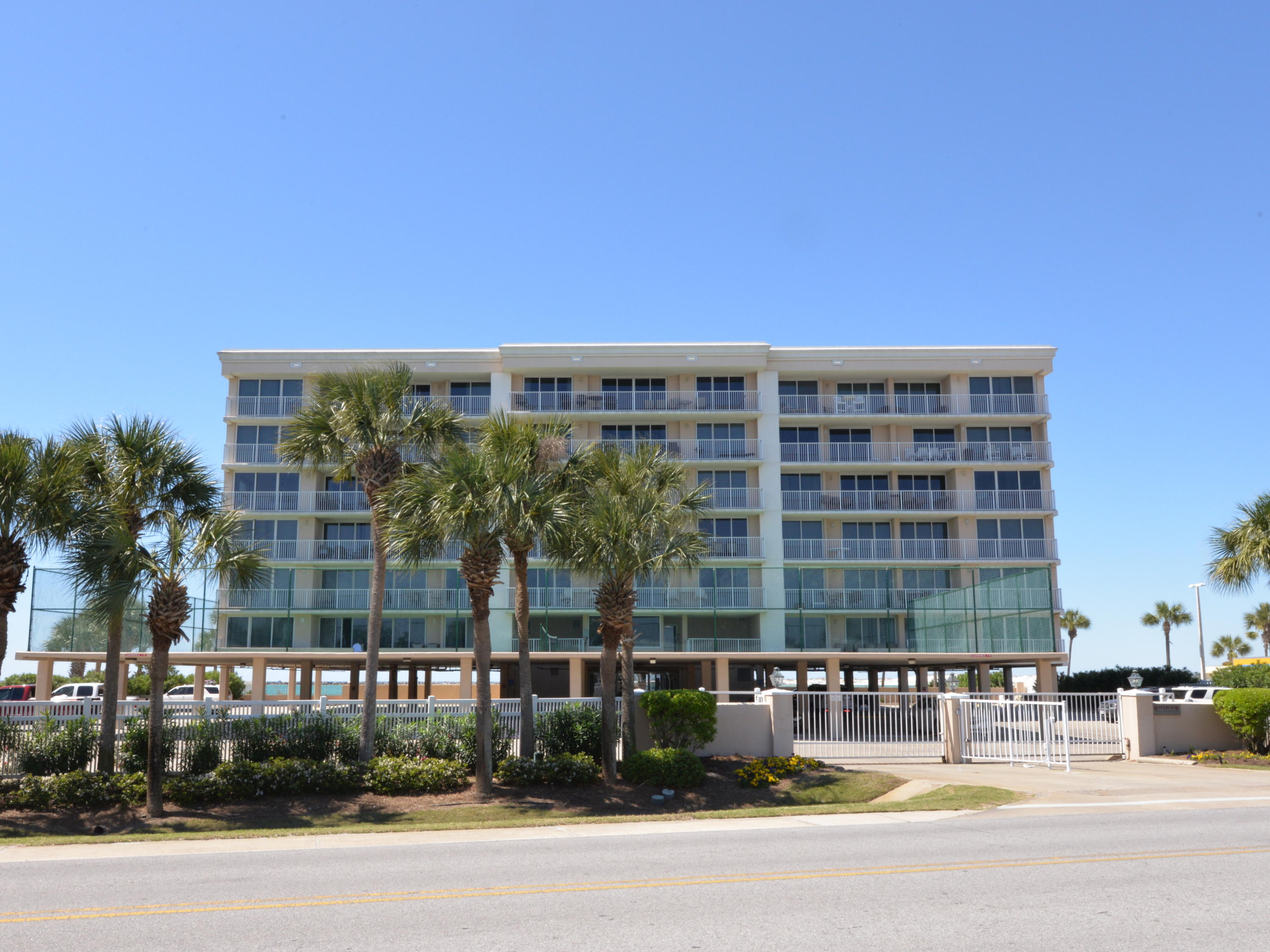 WATERVIEW TOWERS - Residential