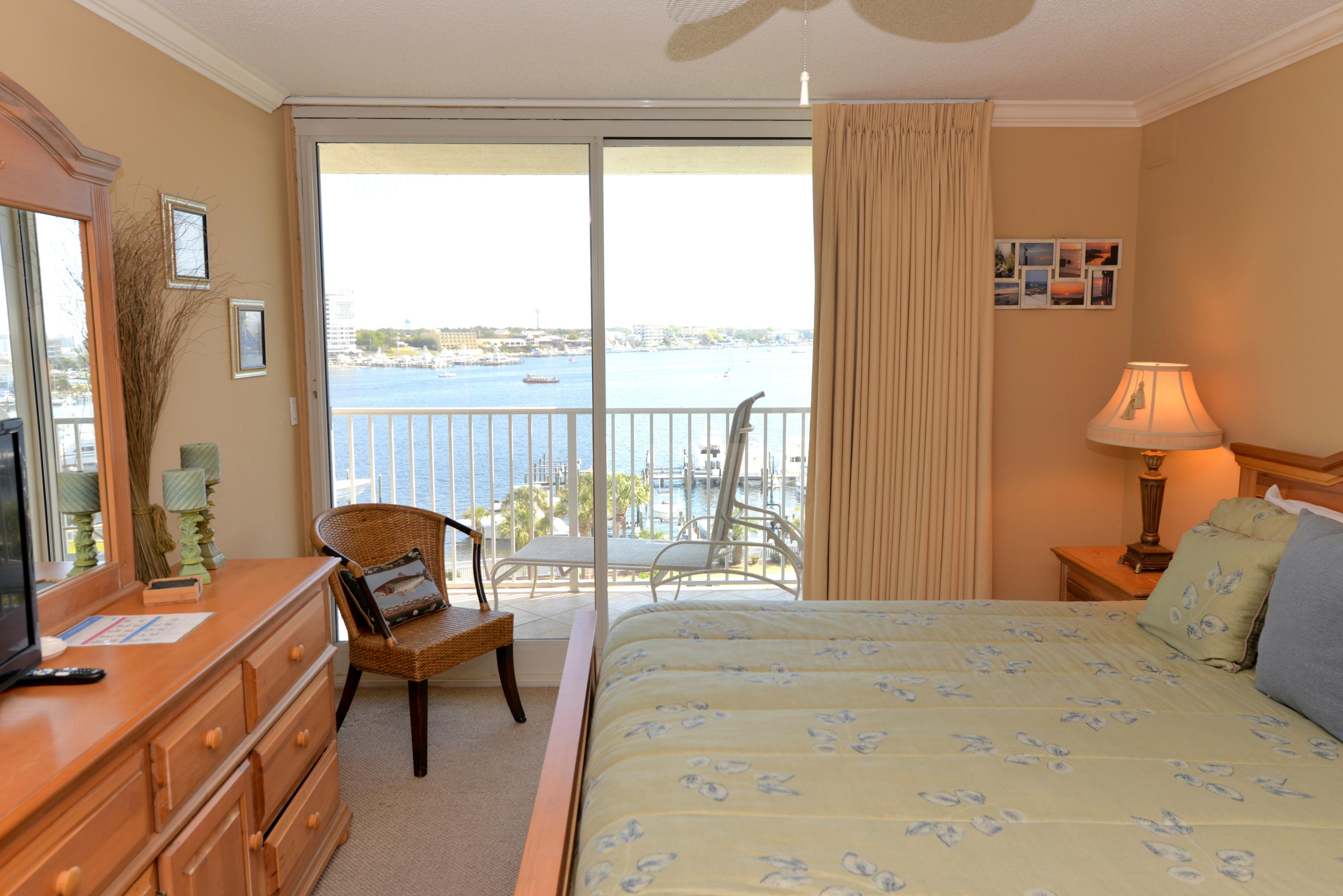 WATERVIEW TOWERS - Residential