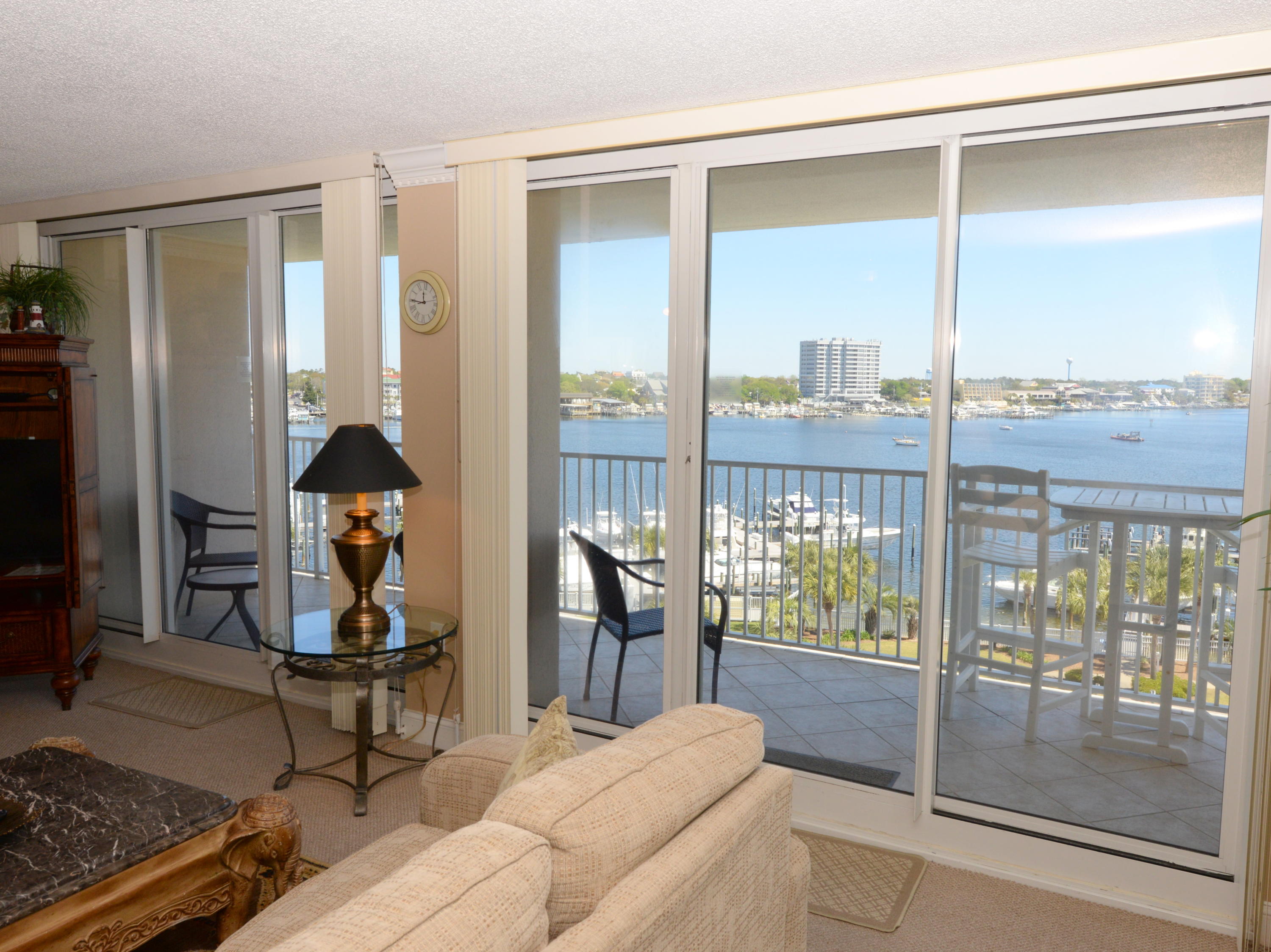 WATERVIEW TOWERS - Residential