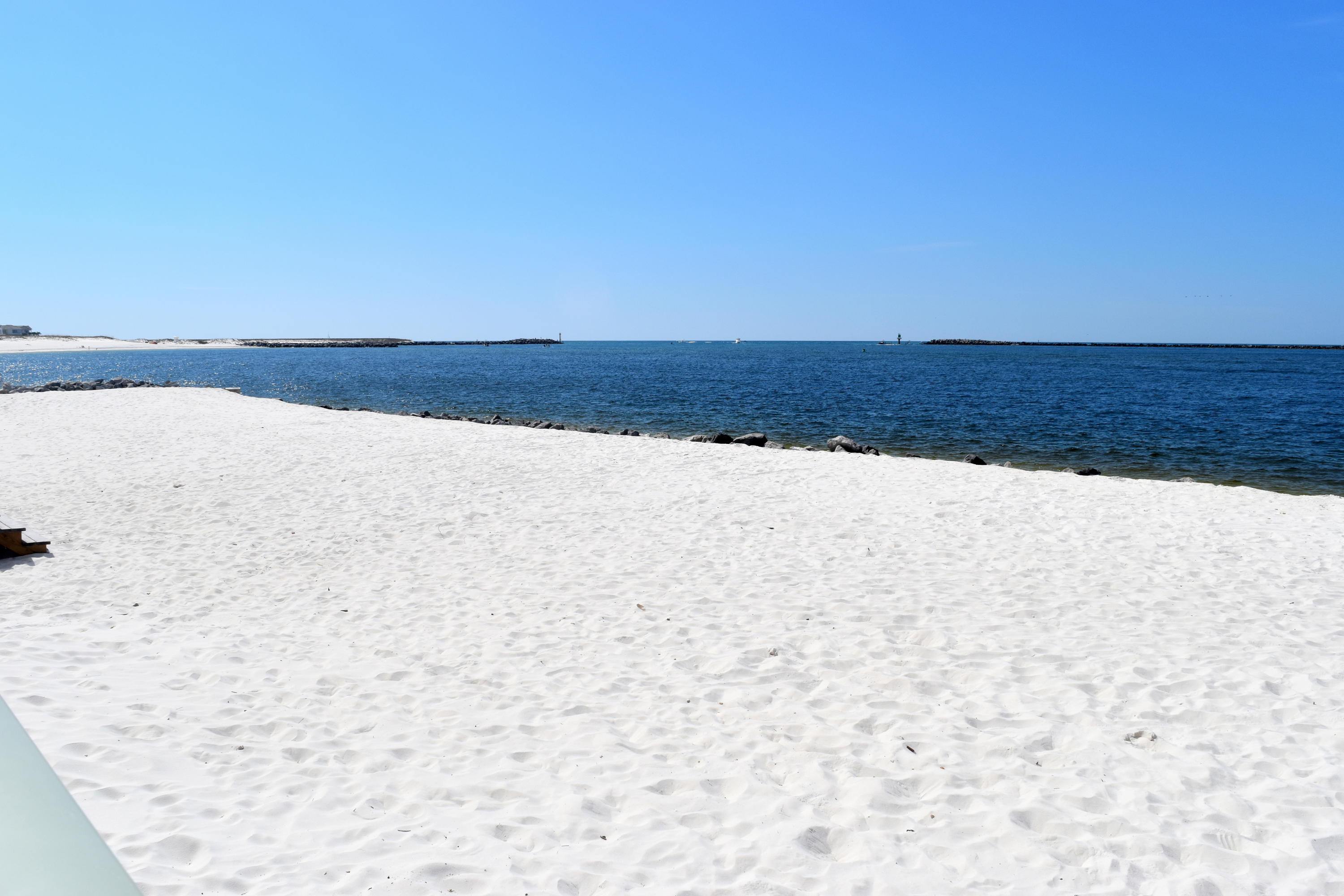 WATERVIEW TOWERS - Residential