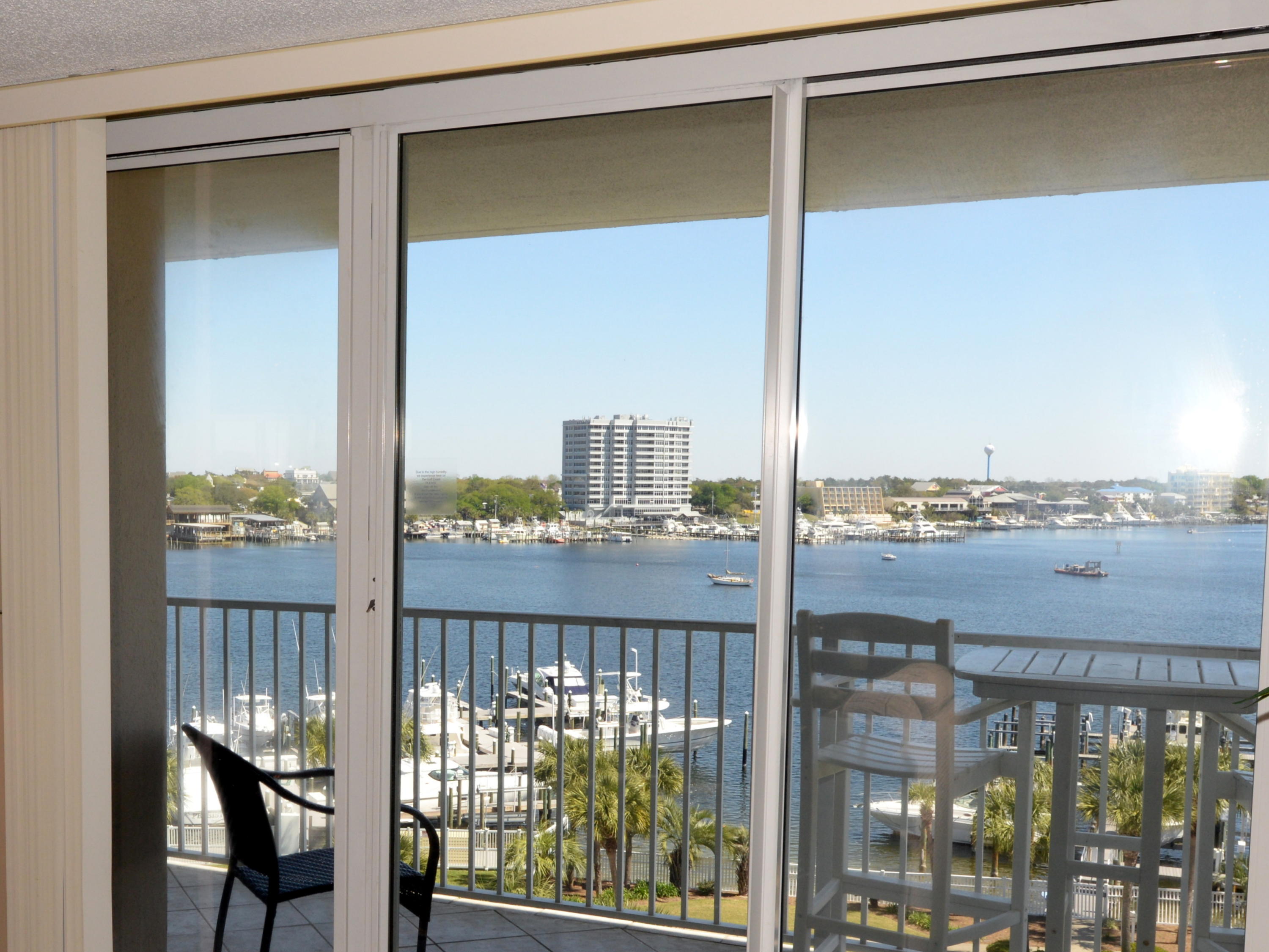 WATERVIEW TOWERS - Residential