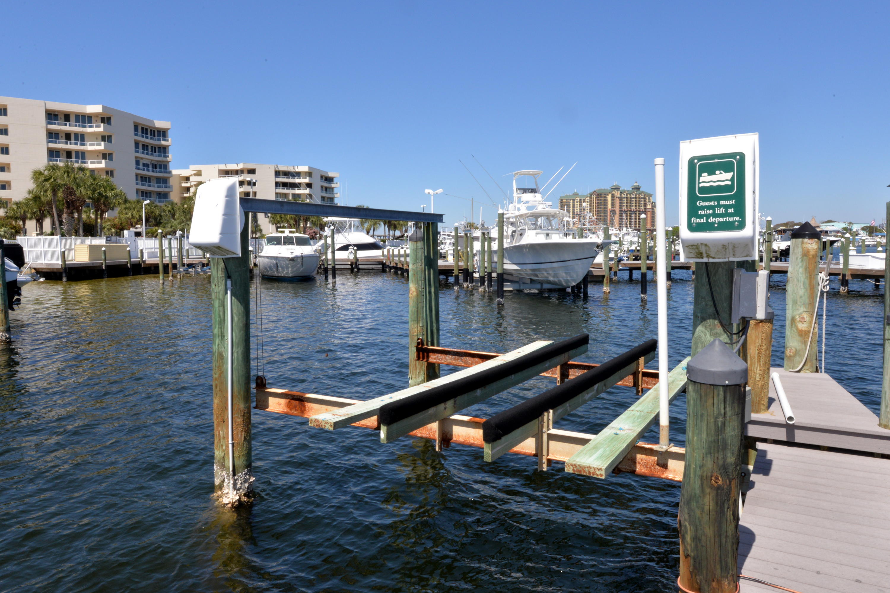 WATERVIEW TOWERS - Residential
