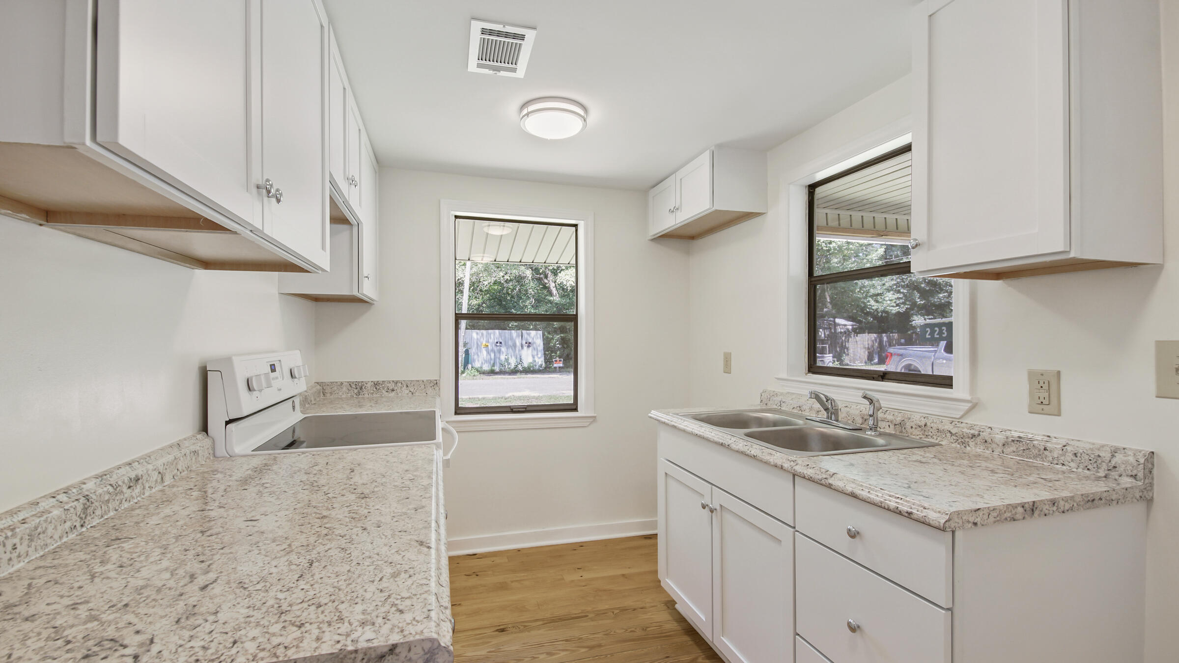 Oak/Godwin Heights - Residential